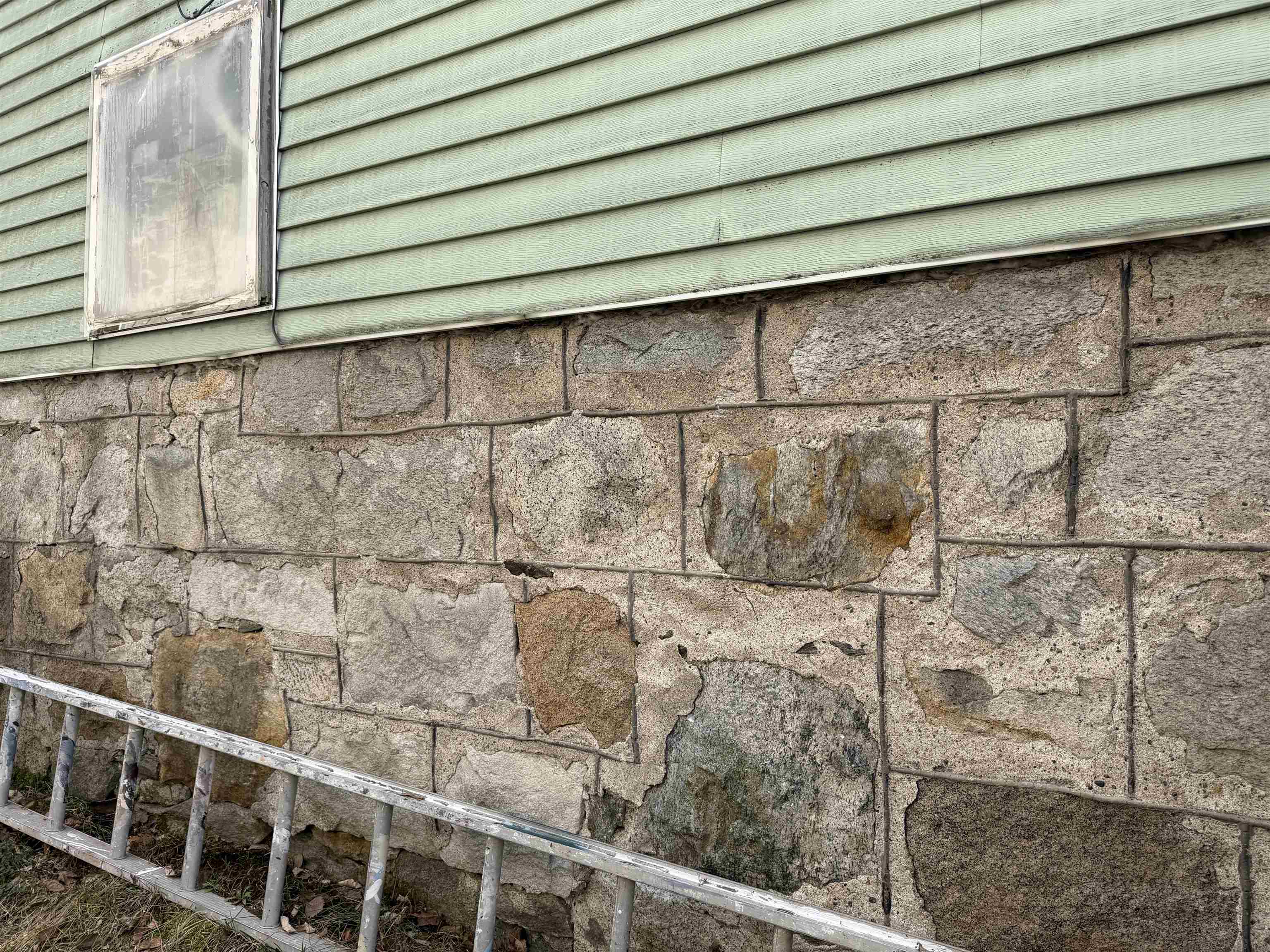 568 Cheshire St, Berlin, NH 03570