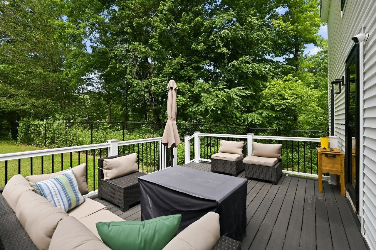 163 Nottingham Rd, Deerfield, NH 03037