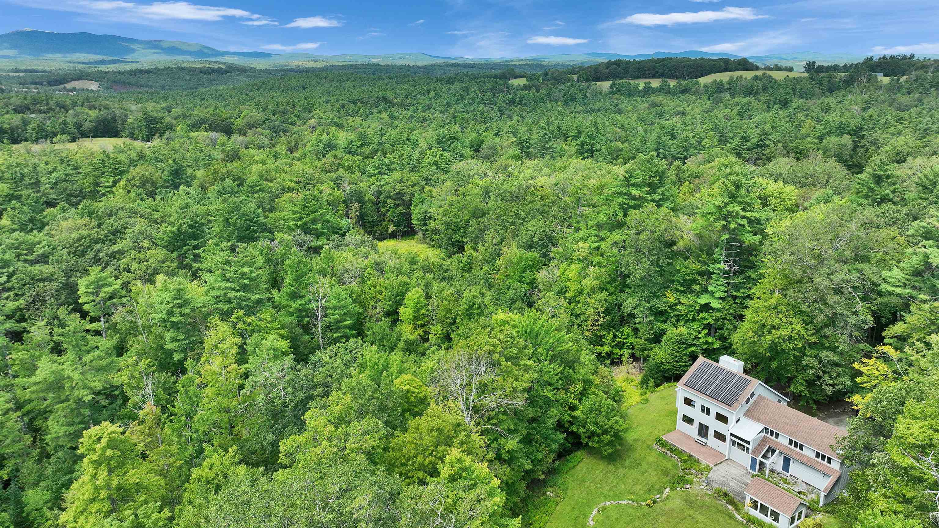 Sharon NH&nbsp;Home for sale $$995,000 $342 per sq.ft.