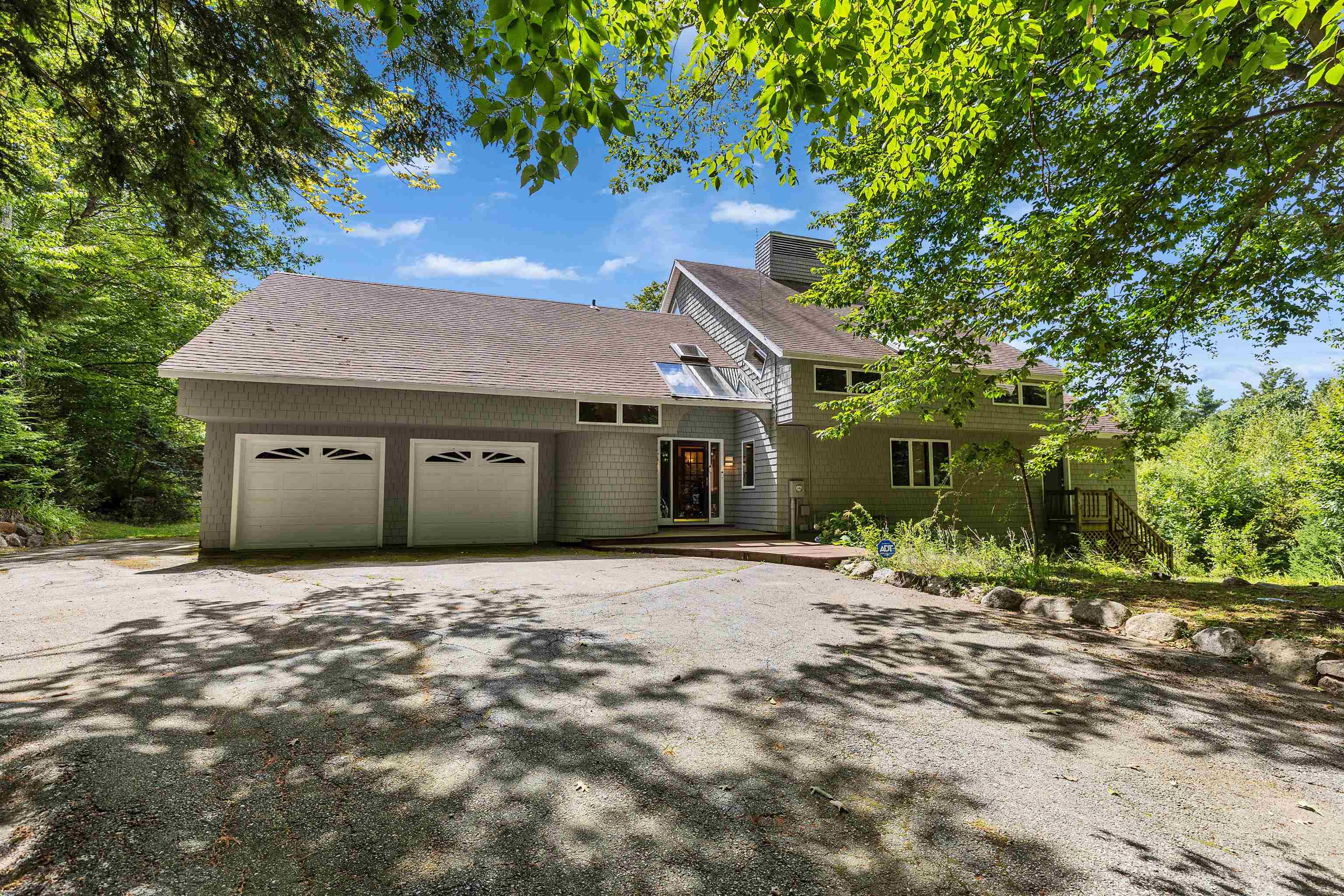 North side of house 25513593