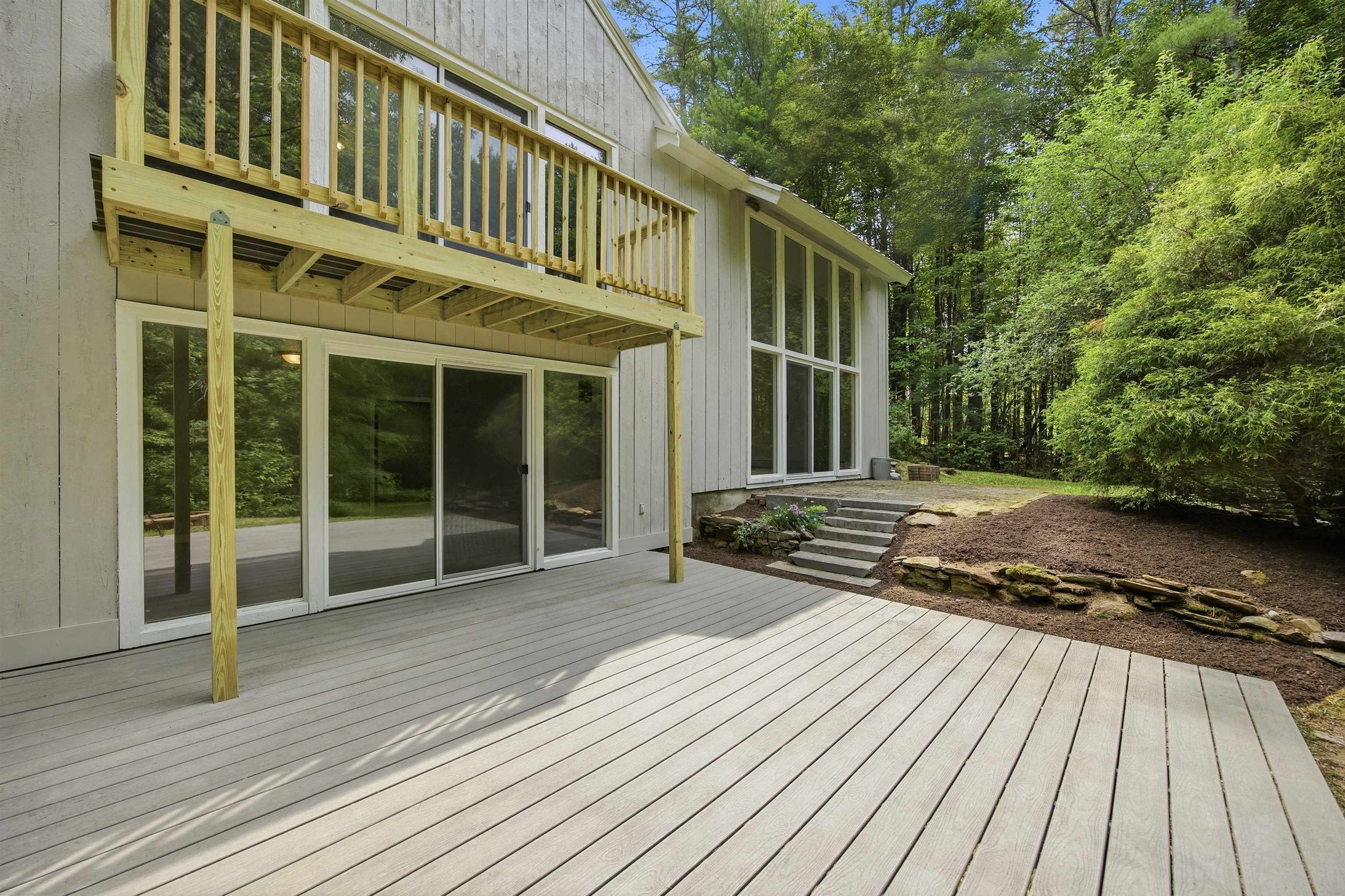 135 Lower Straw Rd, Hopkinton, NH 03229