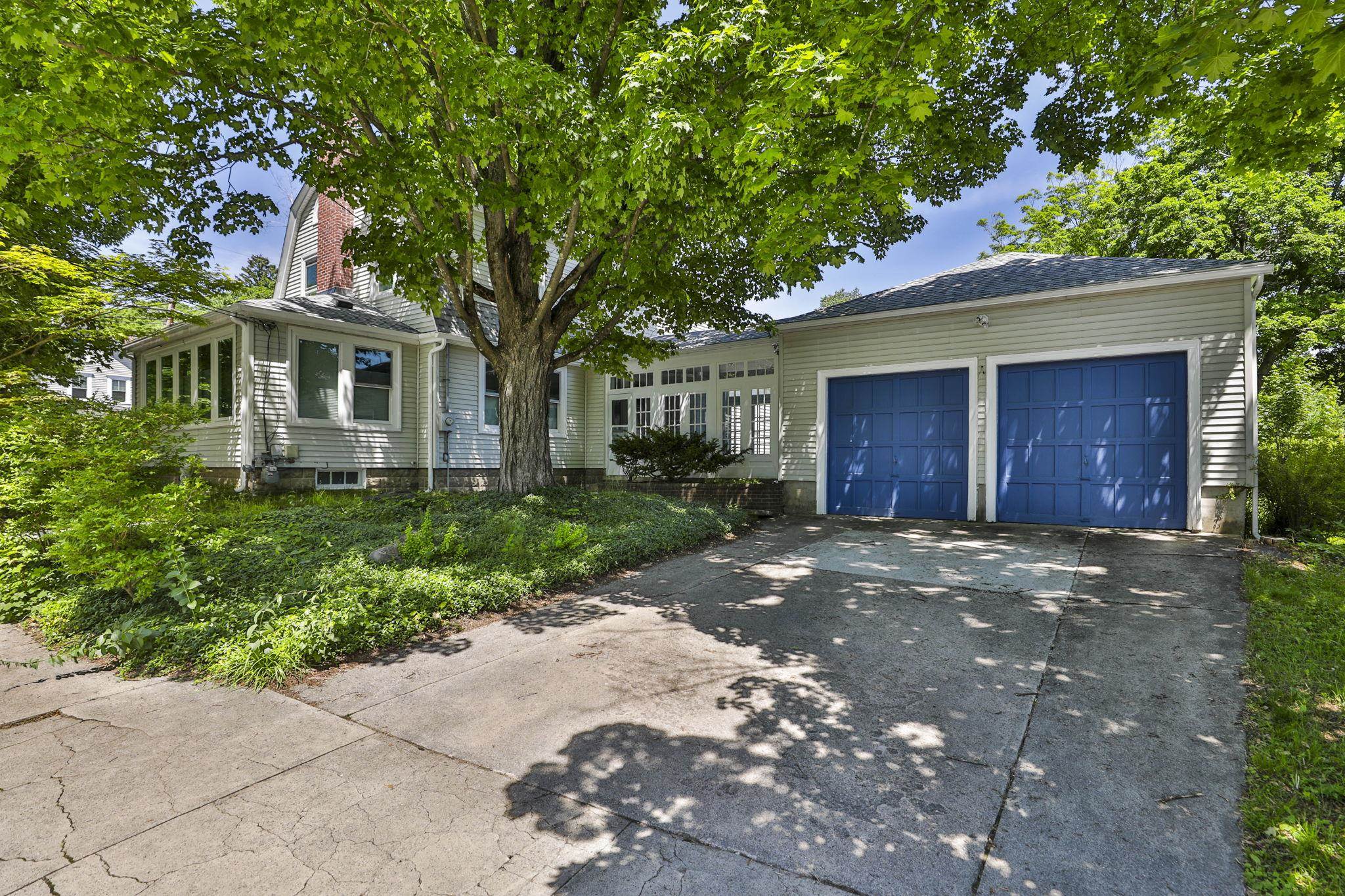 40 Stark St, Nashua, NH 03064