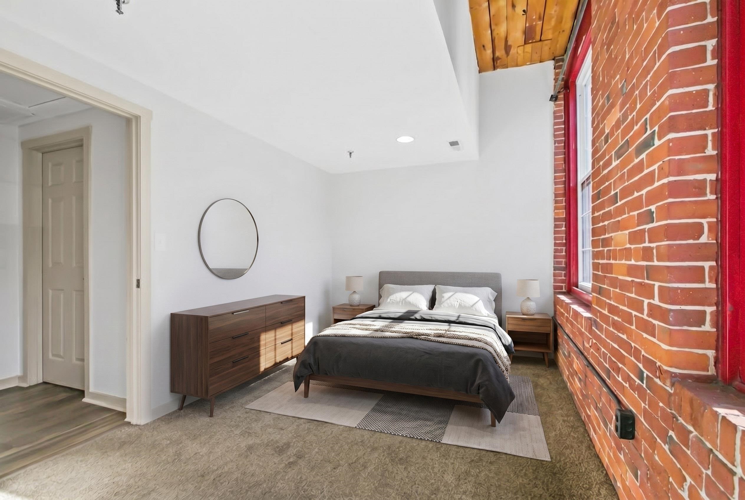 470 Silver St #209, Manchester, NH 03103
