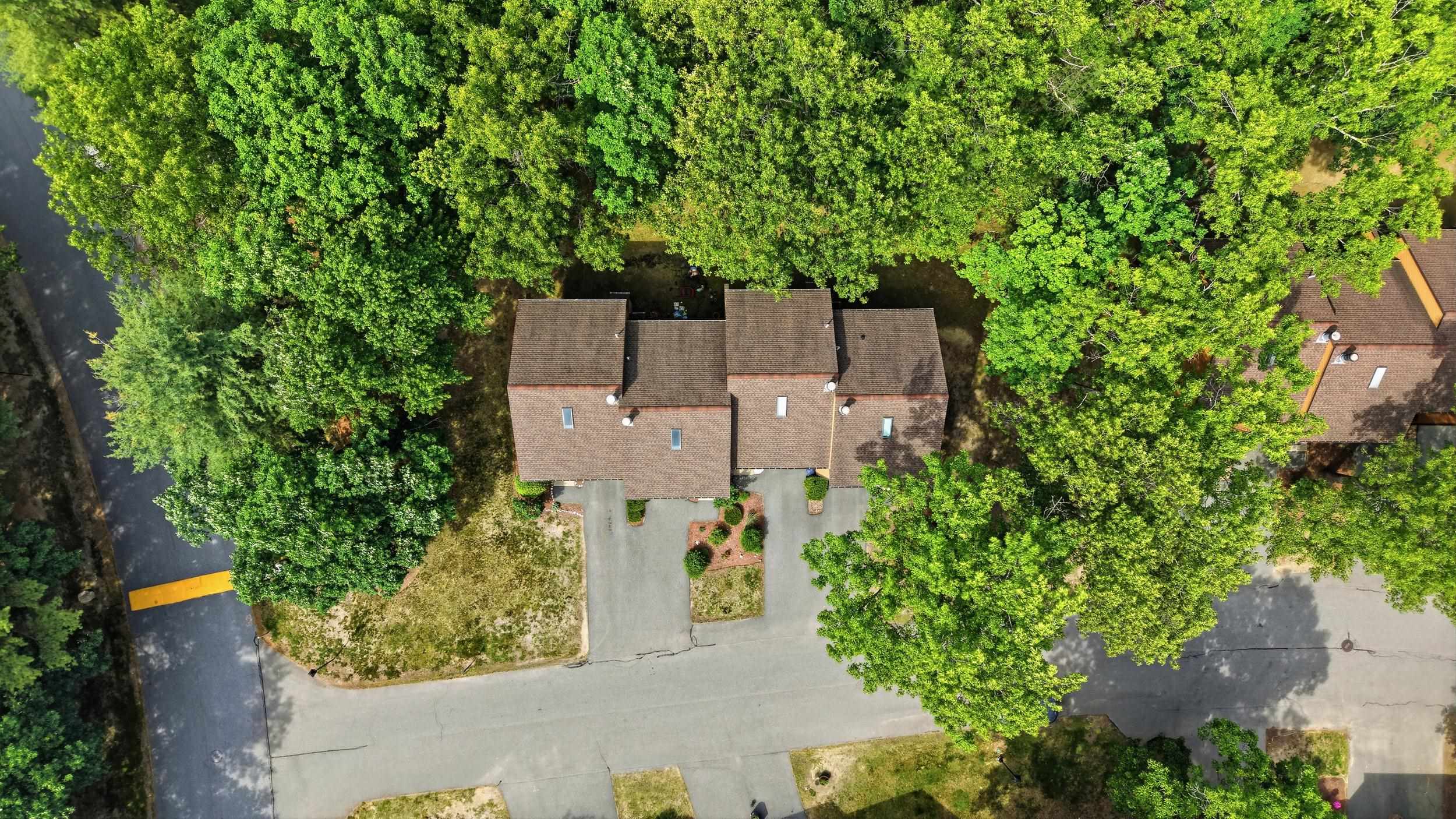 2 Winrow Dr, Merrimack, NH 03054