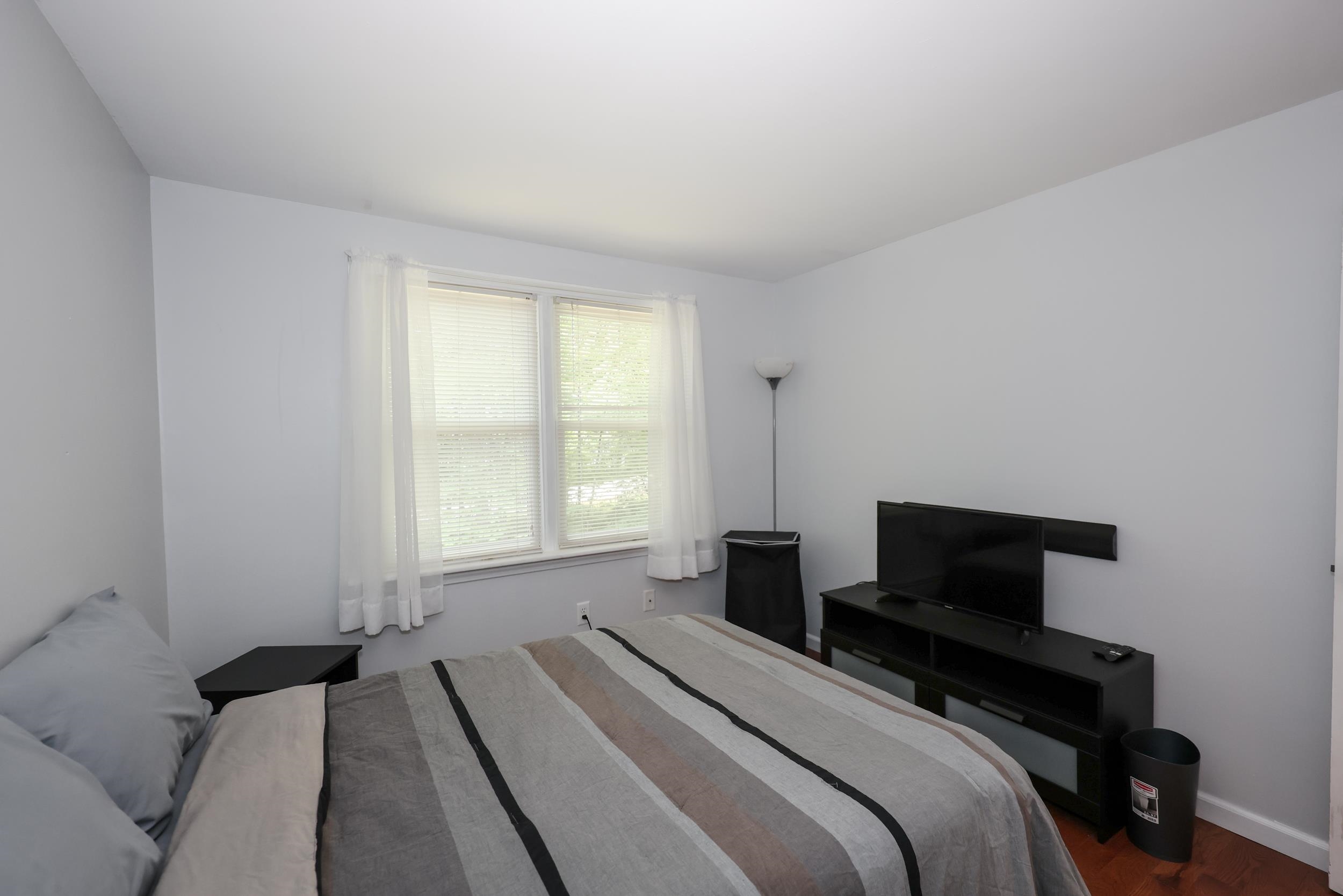 1 Blake Rd, Raymond, NH 03077