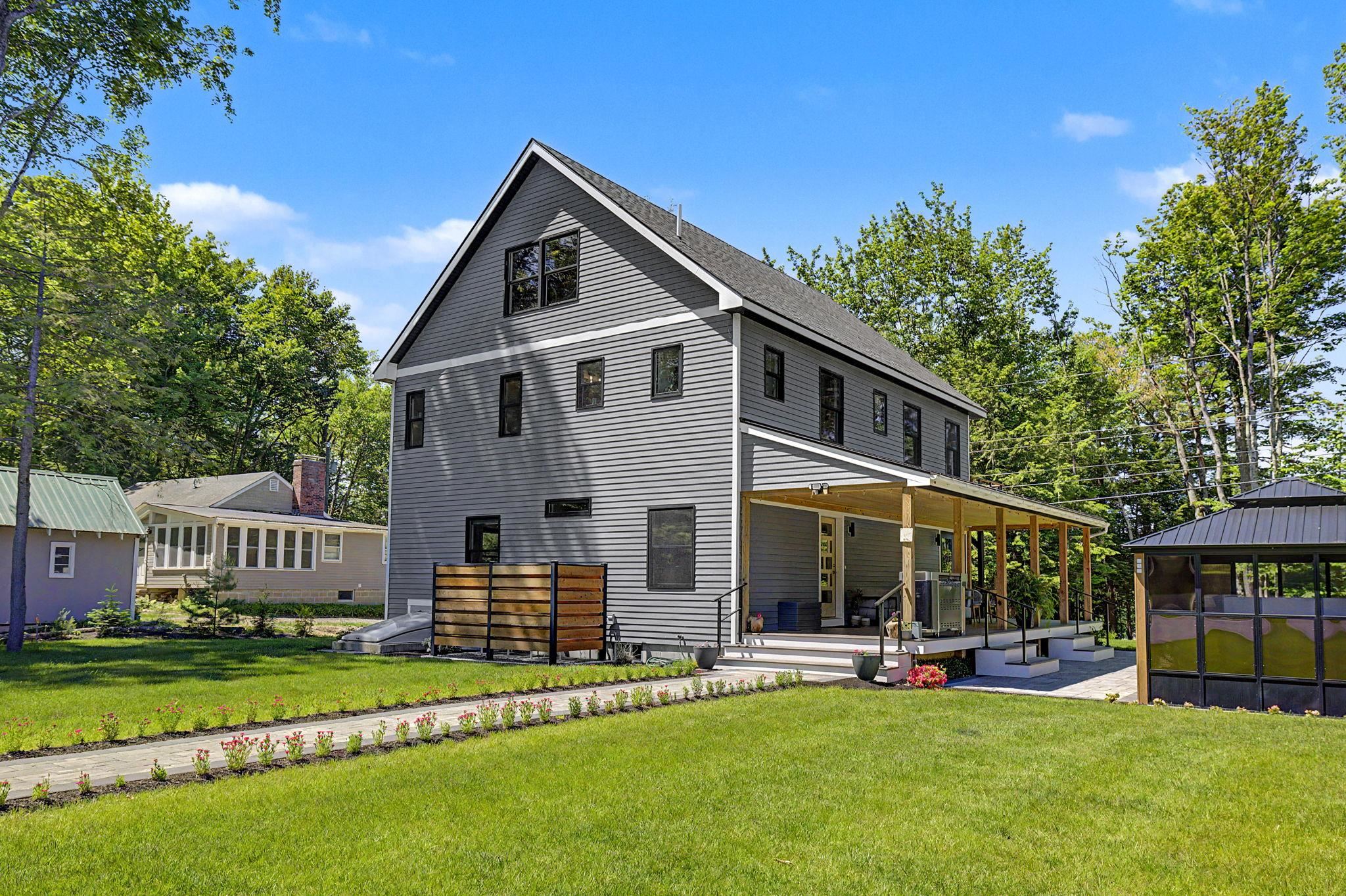 239 Maple N St, Bridgewater, NH 03222
