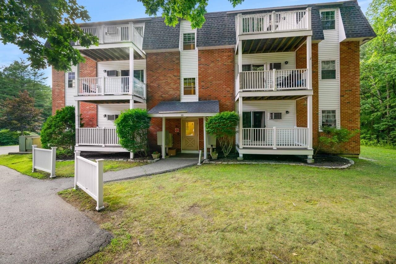 39 Ernest Ave #202, Exeter, NH 03833