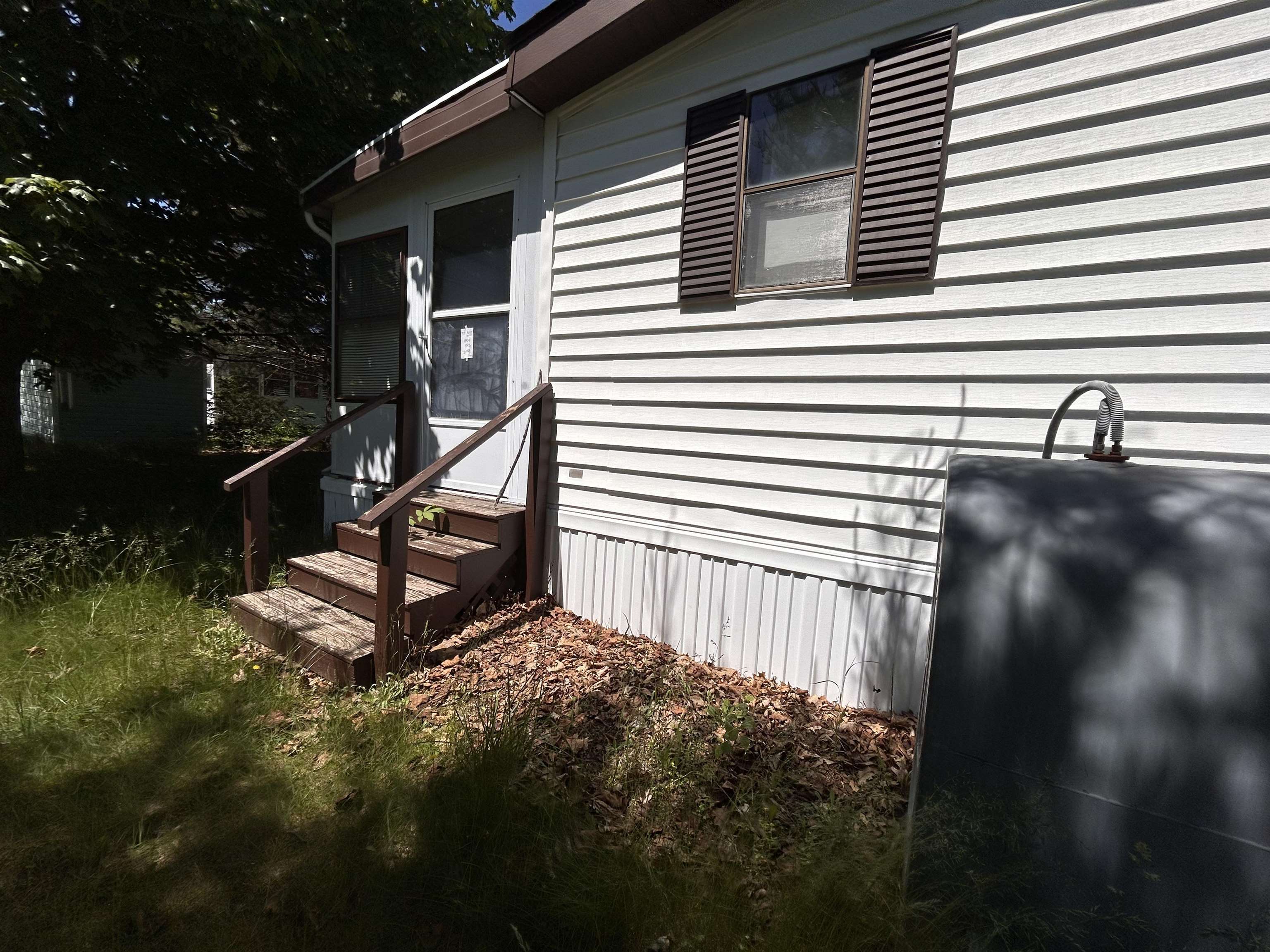 37 Monadnock Dr, Rochester, NH 03867
