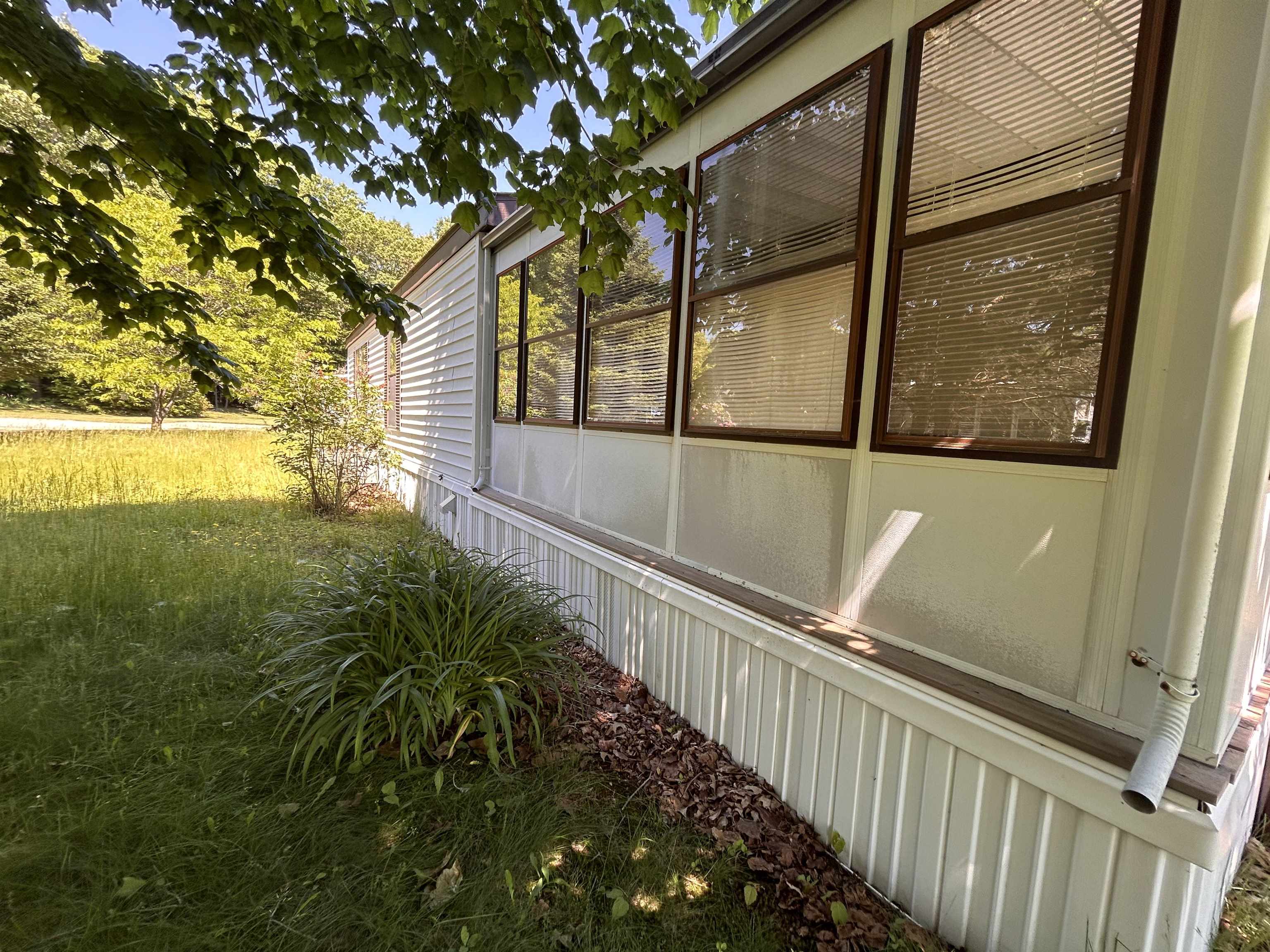 37 Monadnock Dr, Rochester, NH 03867