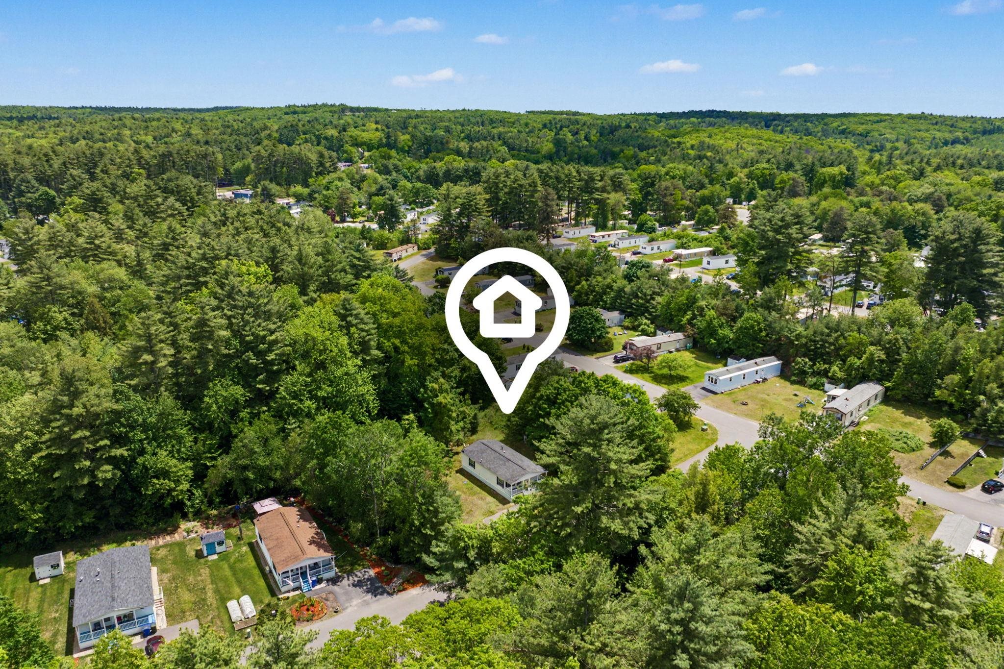 2 Tamarack Pl, Londonderry, NH 03038