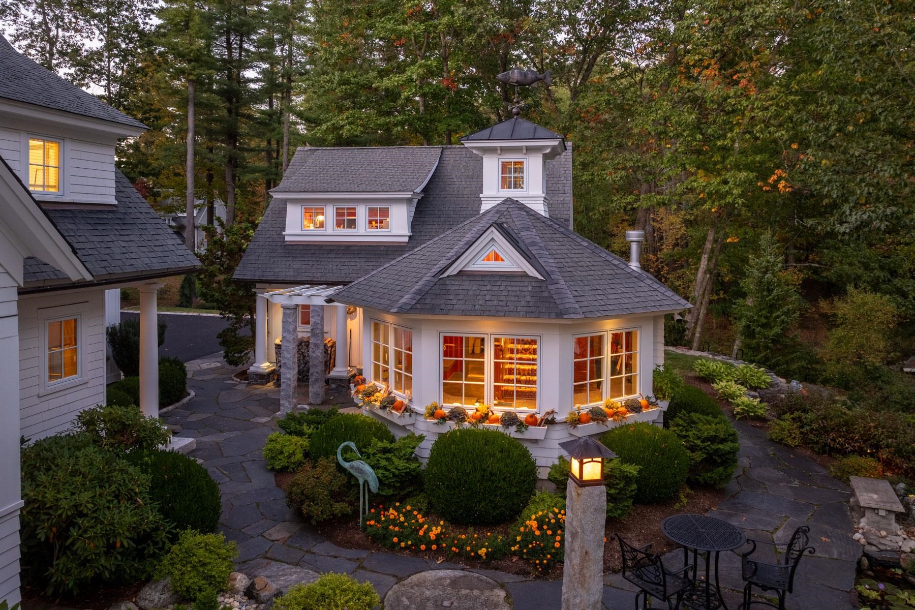 24 Wisteria Dr, Dover, NH 03820