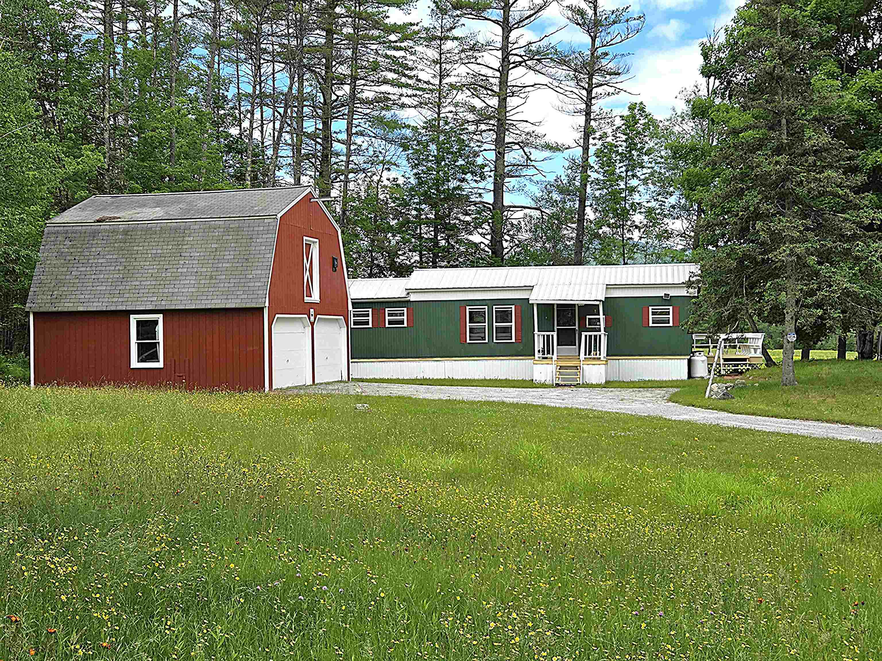 33 Sanborn Rd, Plymouth, NH 03264