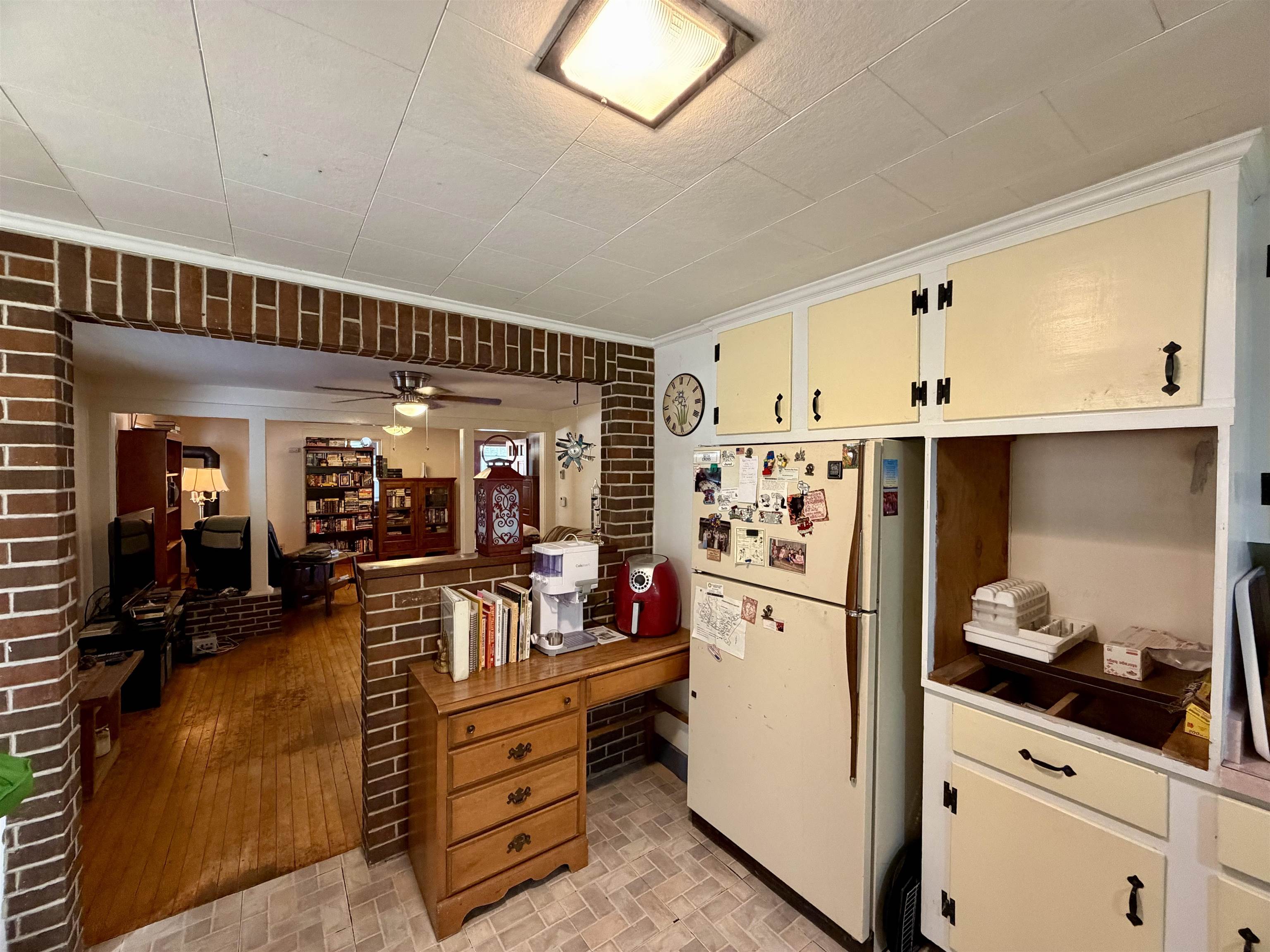 61 Maple St, Somersworth, NH 03878