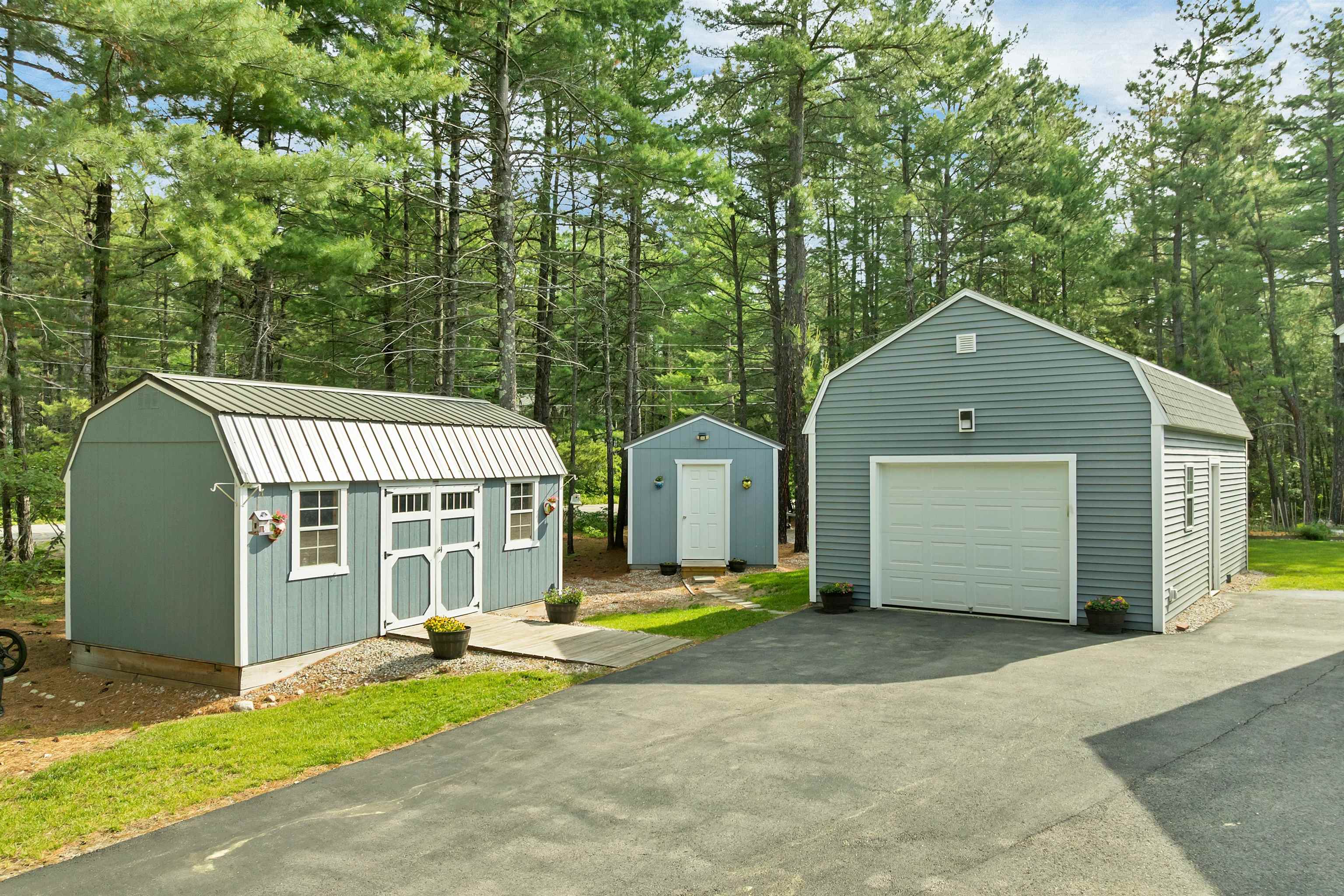 193 Stag Dr, Madison, NH 03875