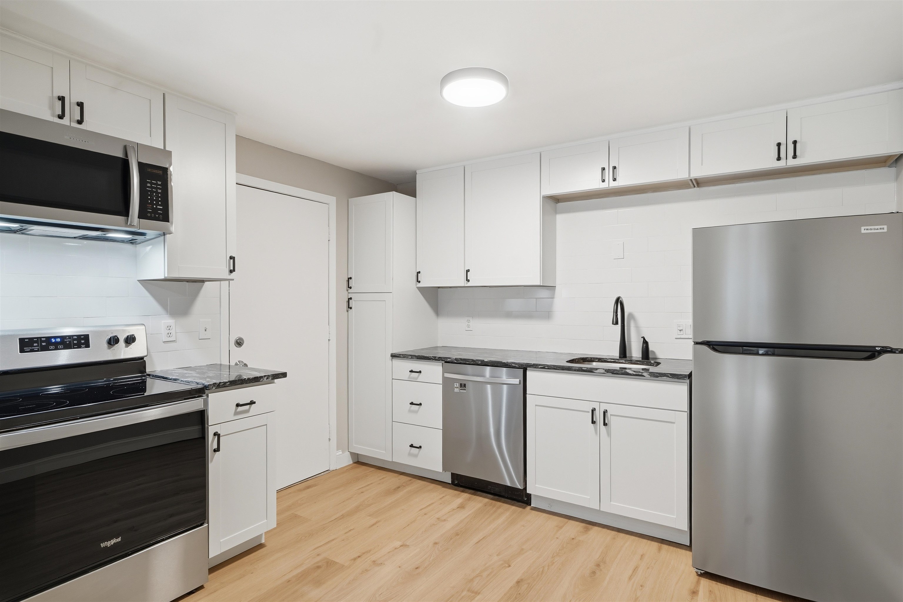 Nashua NH&nbsp;Condo for sale $299,999 $371 per sq.ft.