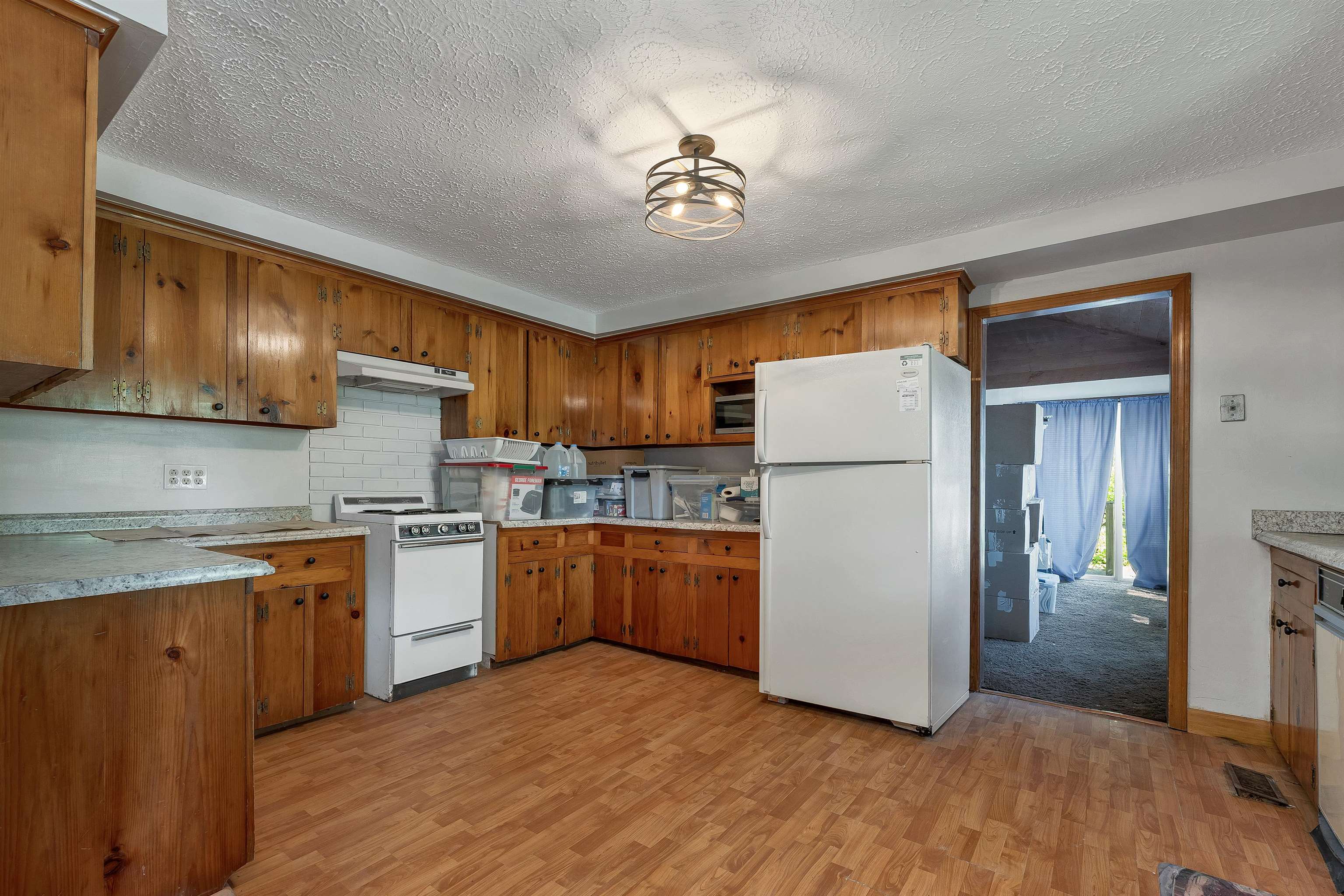 50 Brown St, Whitefield, NH 03598