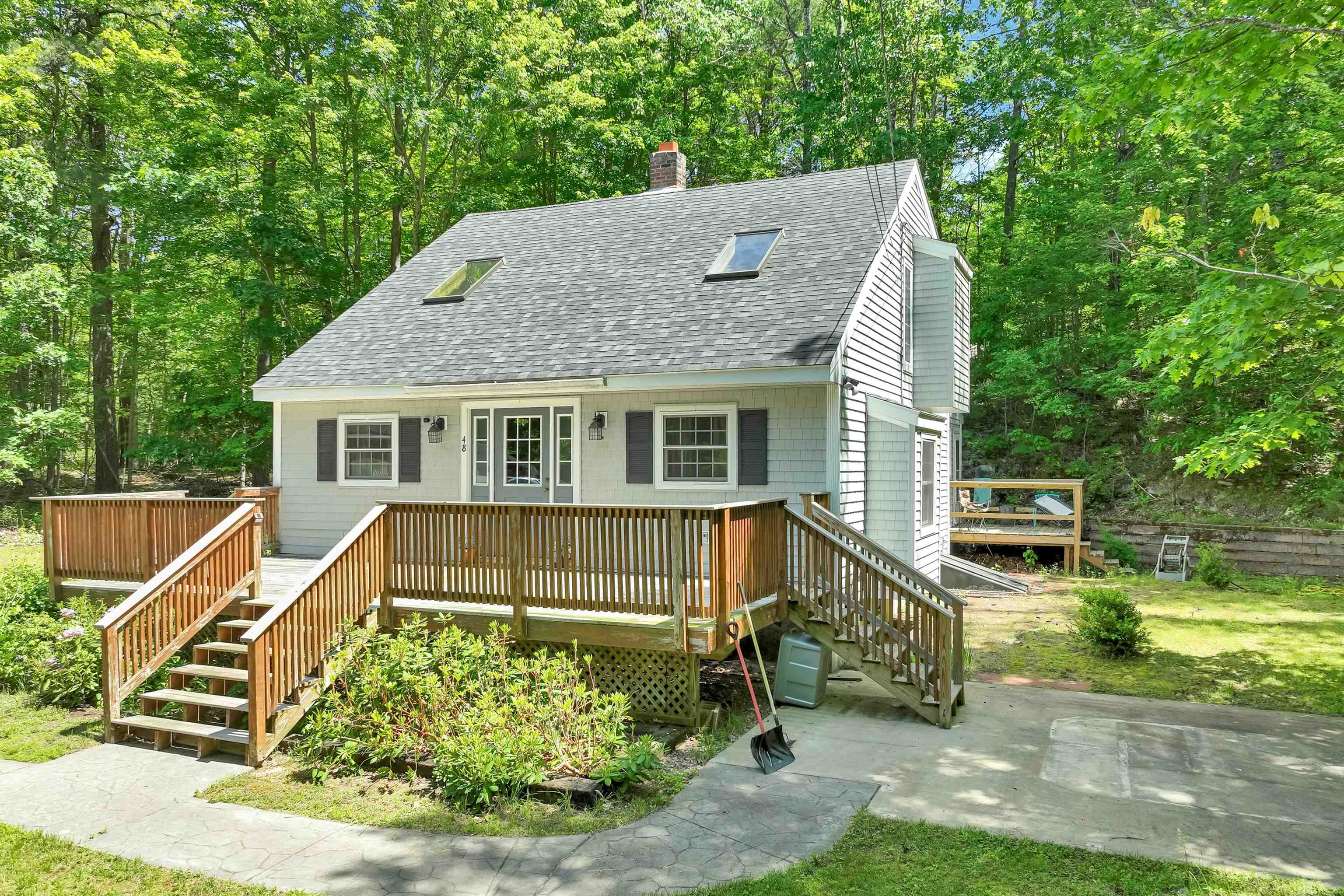 48 Independence Dr, Freedom, NH 03836