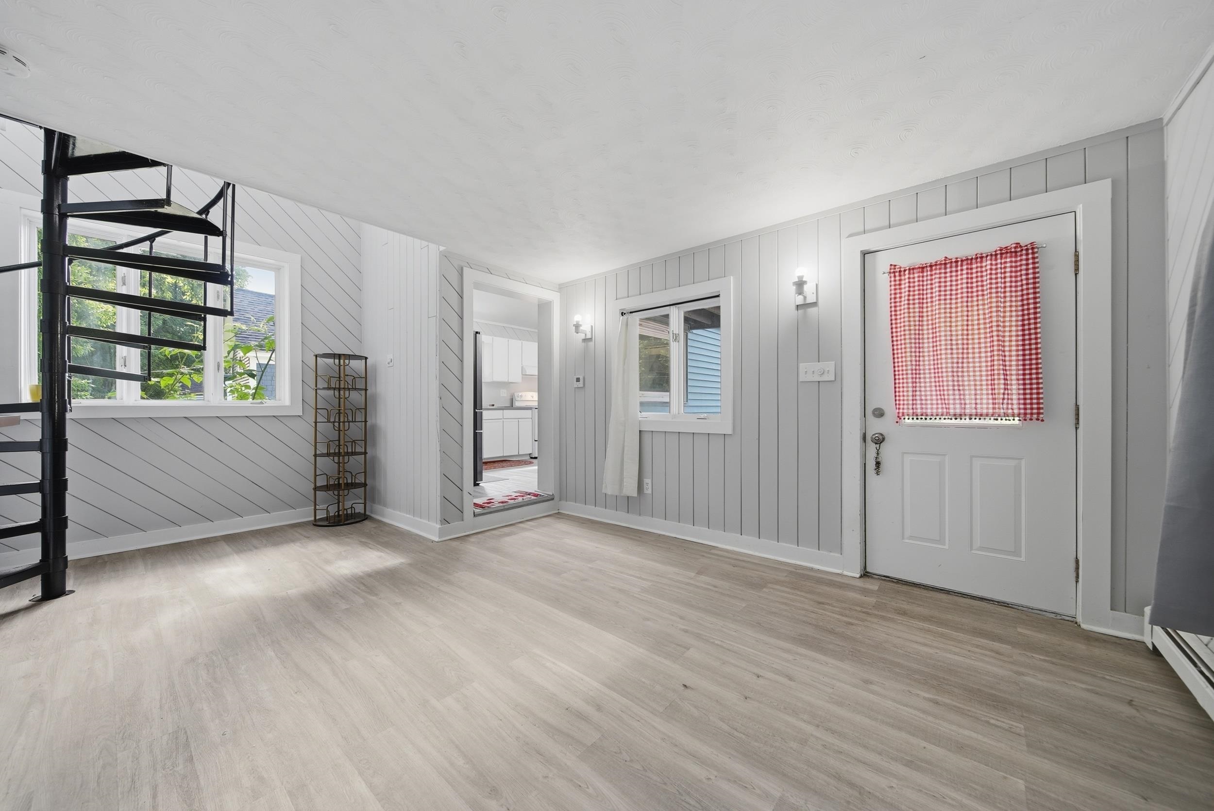 48 Lone Star Ave, Farmington, NH 03835