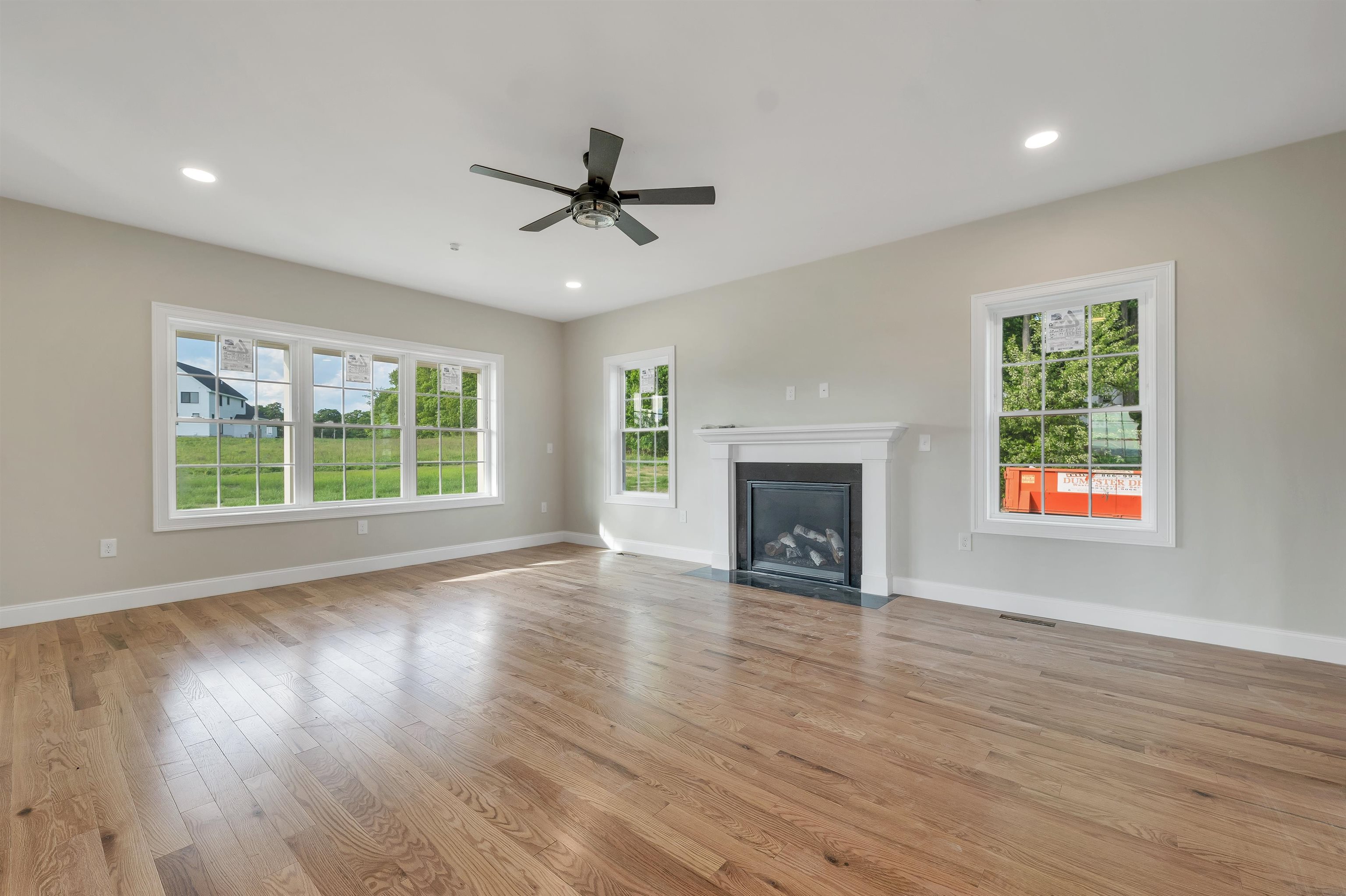 22 Fairway Dr, Dunbarton, NH 03046