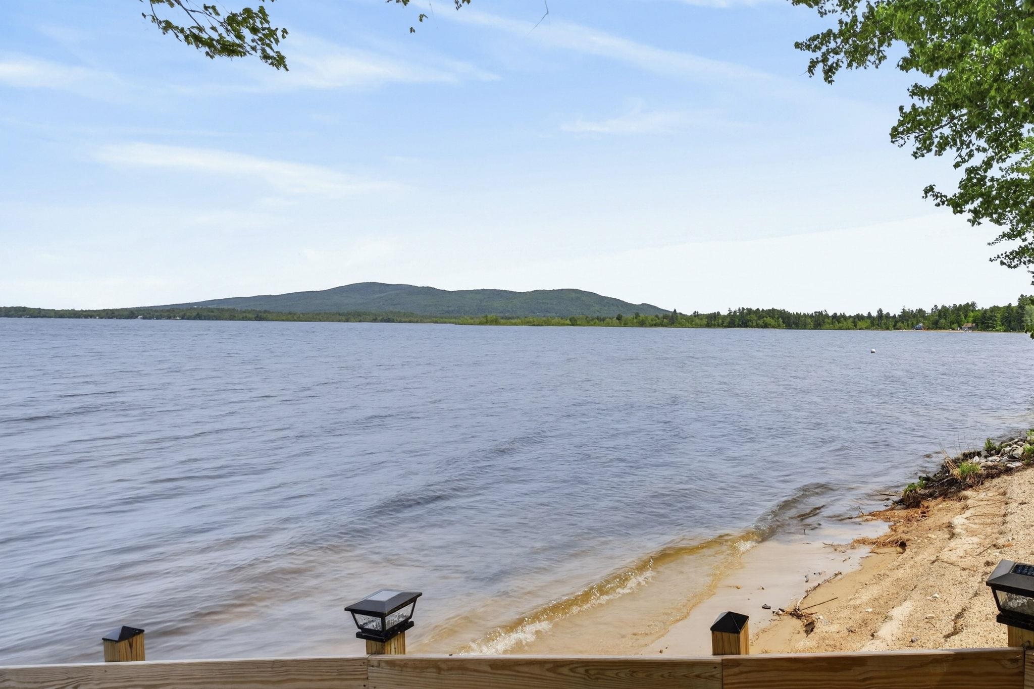 44 Ossipee Lake Dr, Ossipee, NH 03814