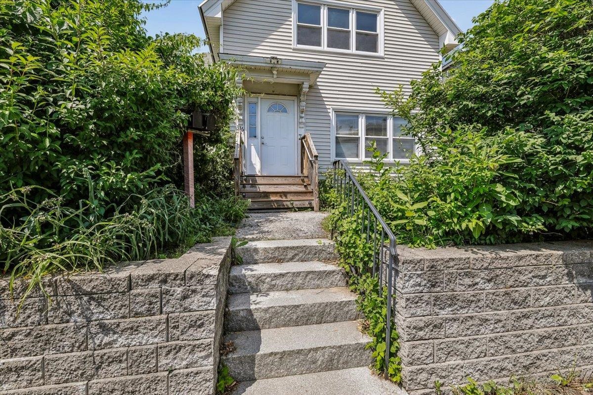 336 Spruce St, Manchester, NH 03103