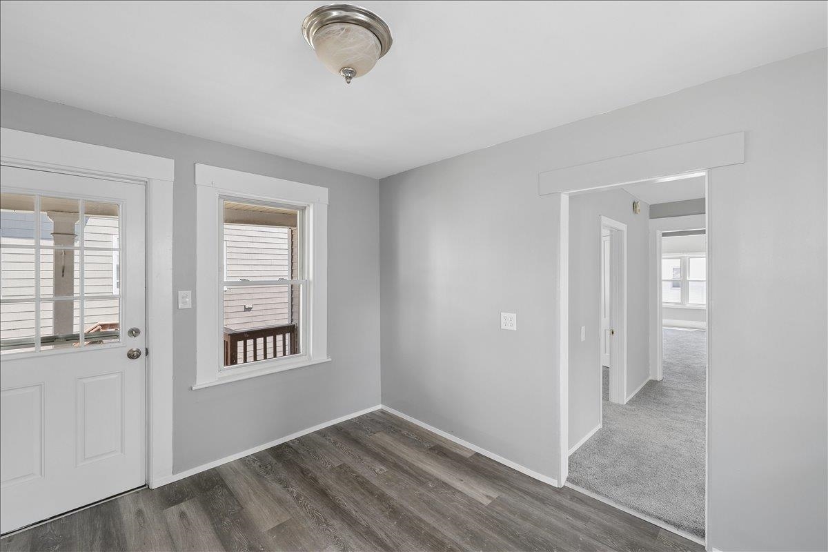 2nd Unit Kitchen 25510439
