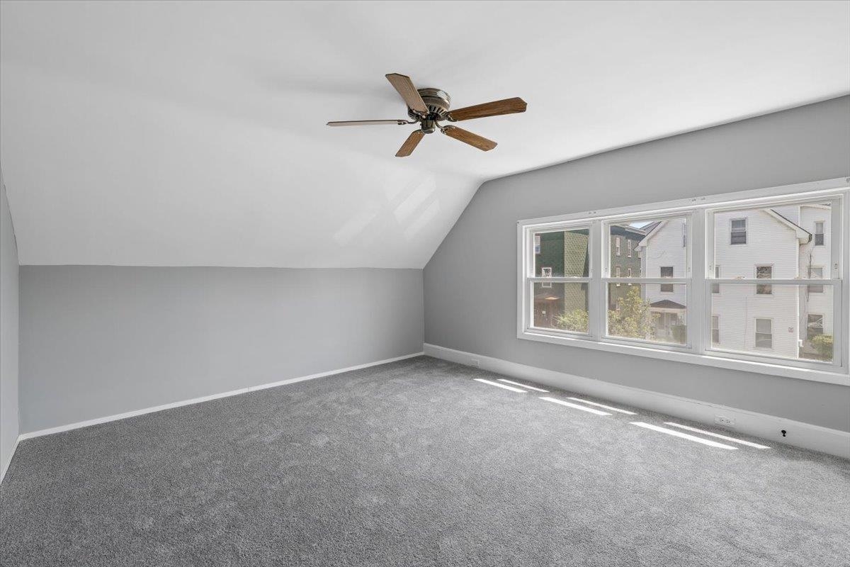 336 Spruce St, Manchester, NH 03103
