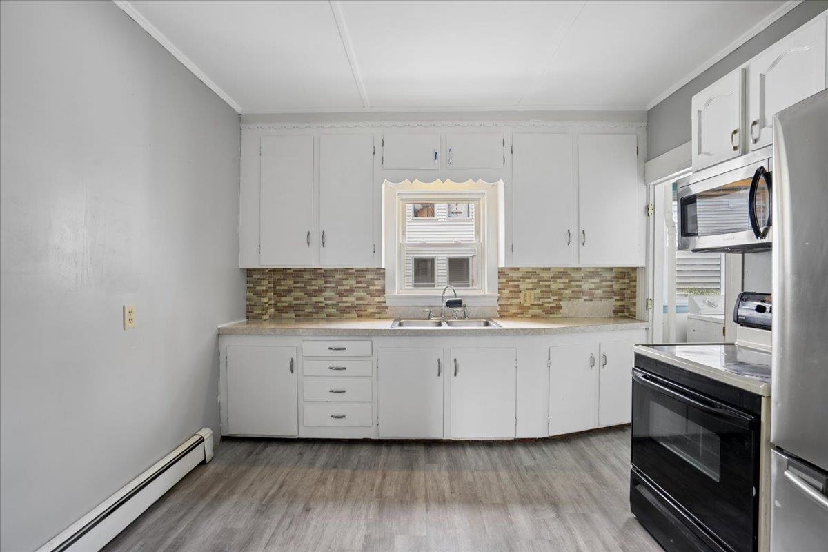 1st Floor Kitchen 26002777