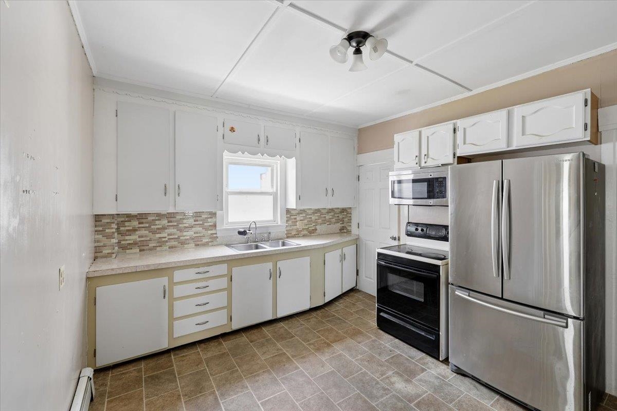 336 Spruce St, Manchester, NH 03103