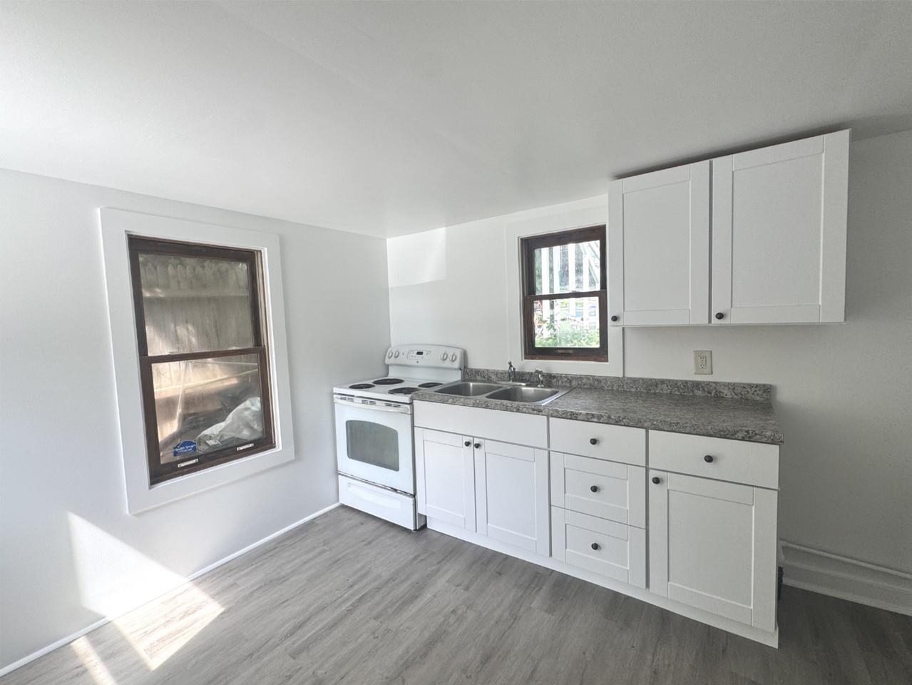 5th image of 214-216 Pine St, Burlington, VT 05401 | MLS# 5094424