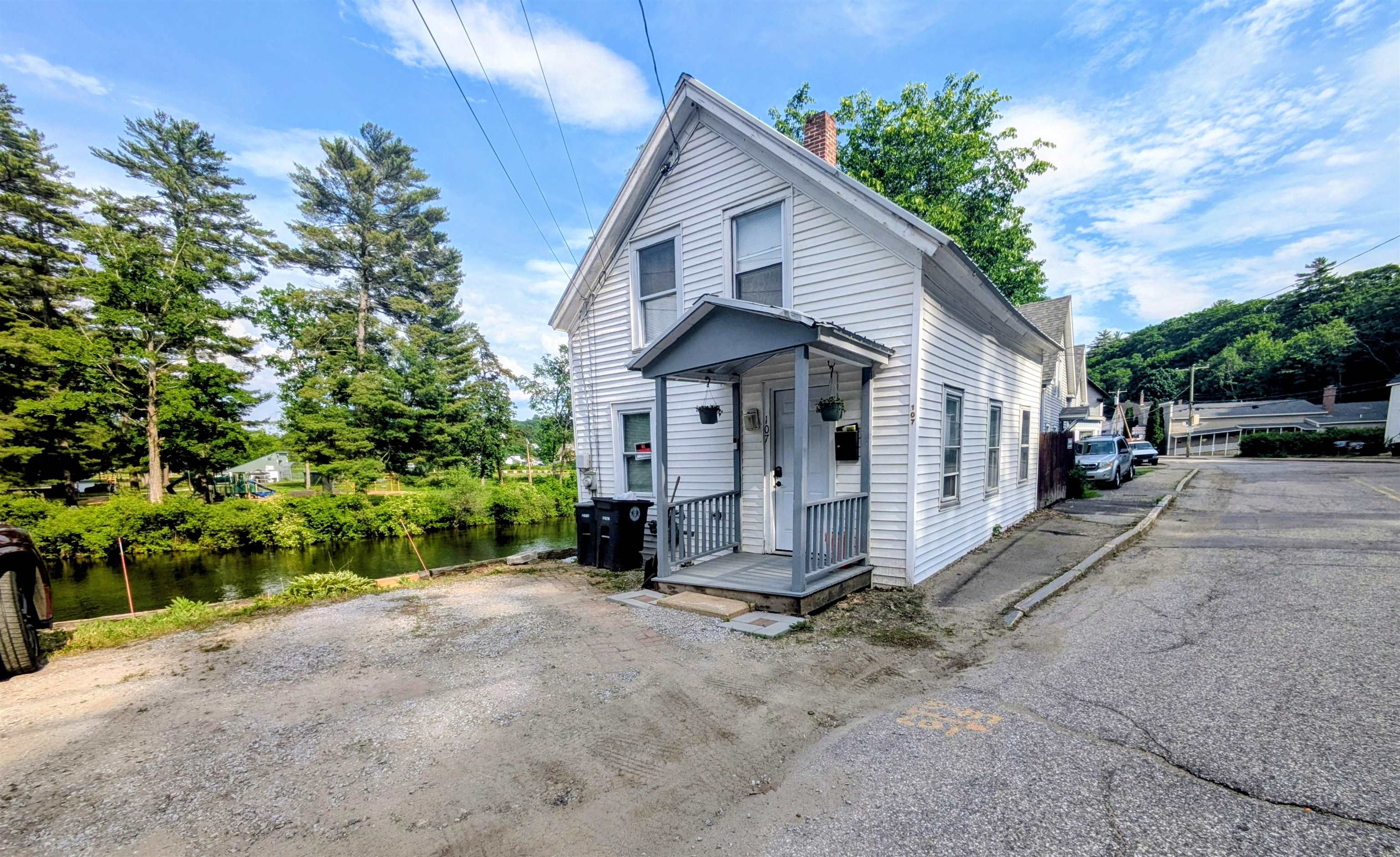 107 West Bow St, Franklin, NH 03235