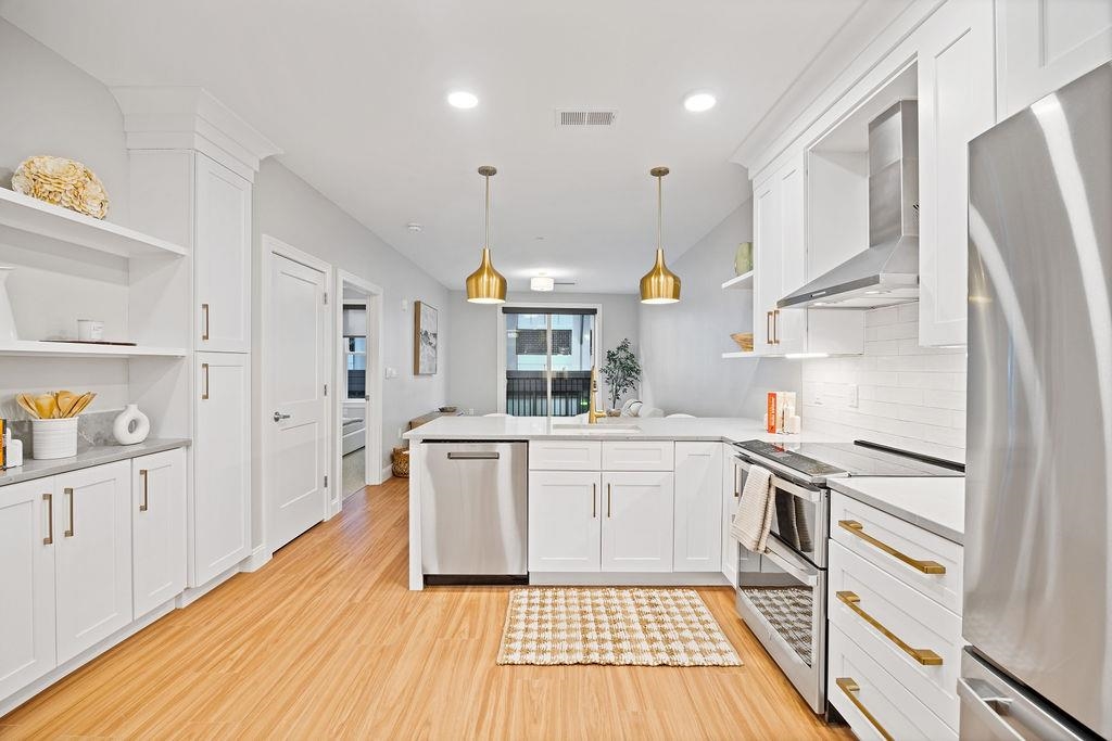 99 Foundry Pl #206, Portsmouth, NH 03801