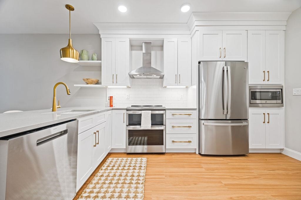 99 Foundry Pl #206, Portsmouth, NH 03801
