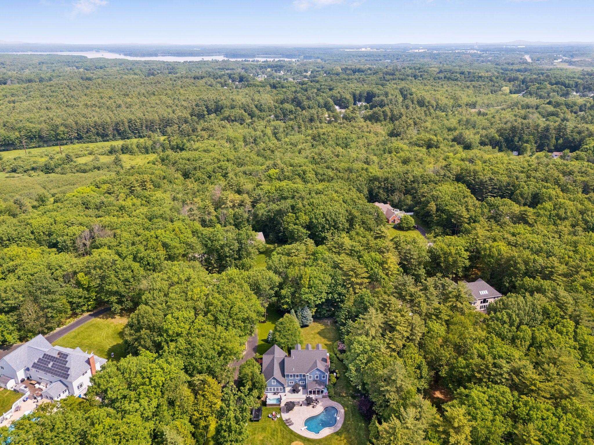 49 Sleepy Hollow Dr, Greenland, NH 03840