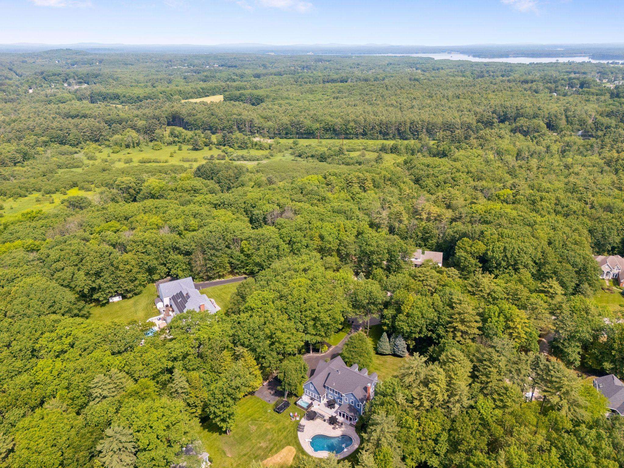 49 Sleepy Hollow Dr, Greenland, NH 03840