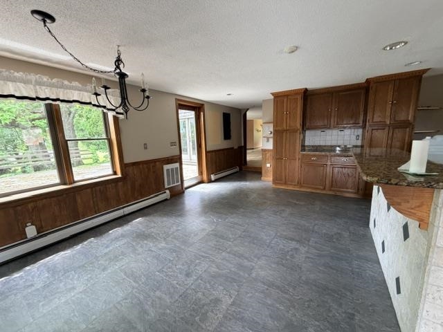 12 Olive Meadow Ln, Dover, NH 03820