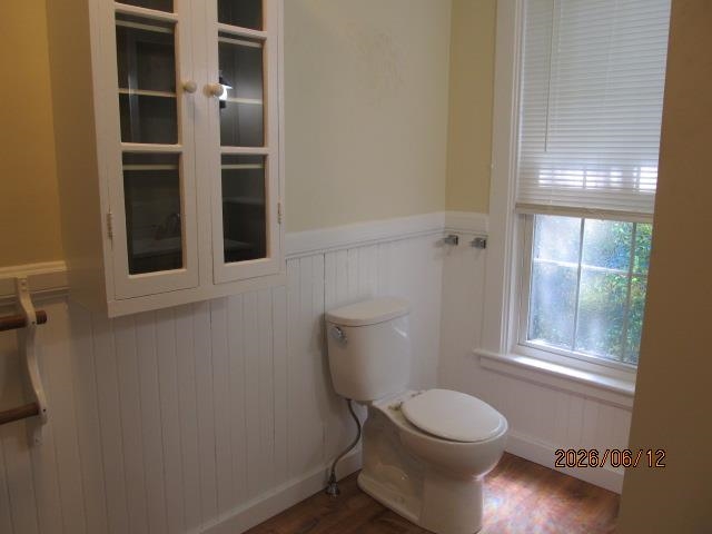 Bathroom 2 25524585