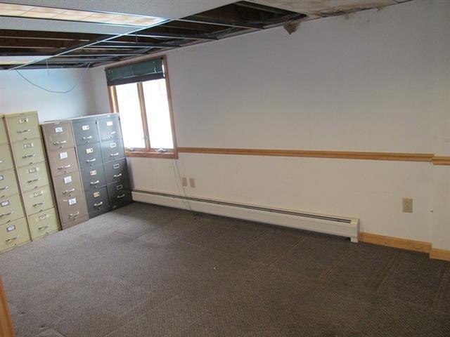 364 Washington St, Claremont, NH 03743