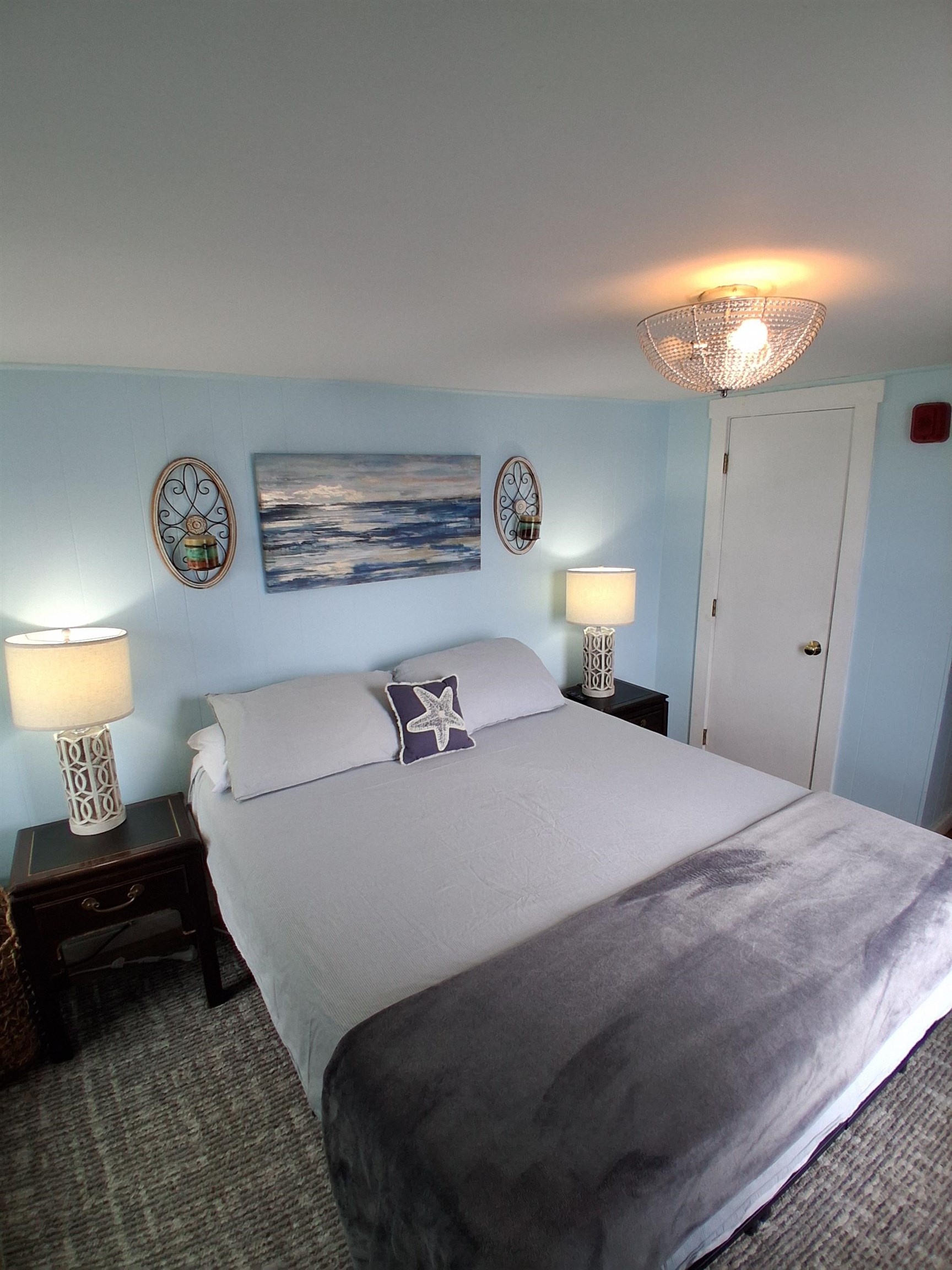 7 Baker Ave #6, Laconia, NH 03246