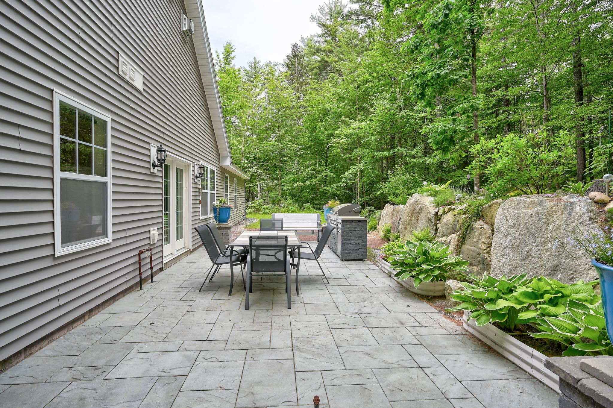 82 Poliquin Dr, Conway, NH 03818