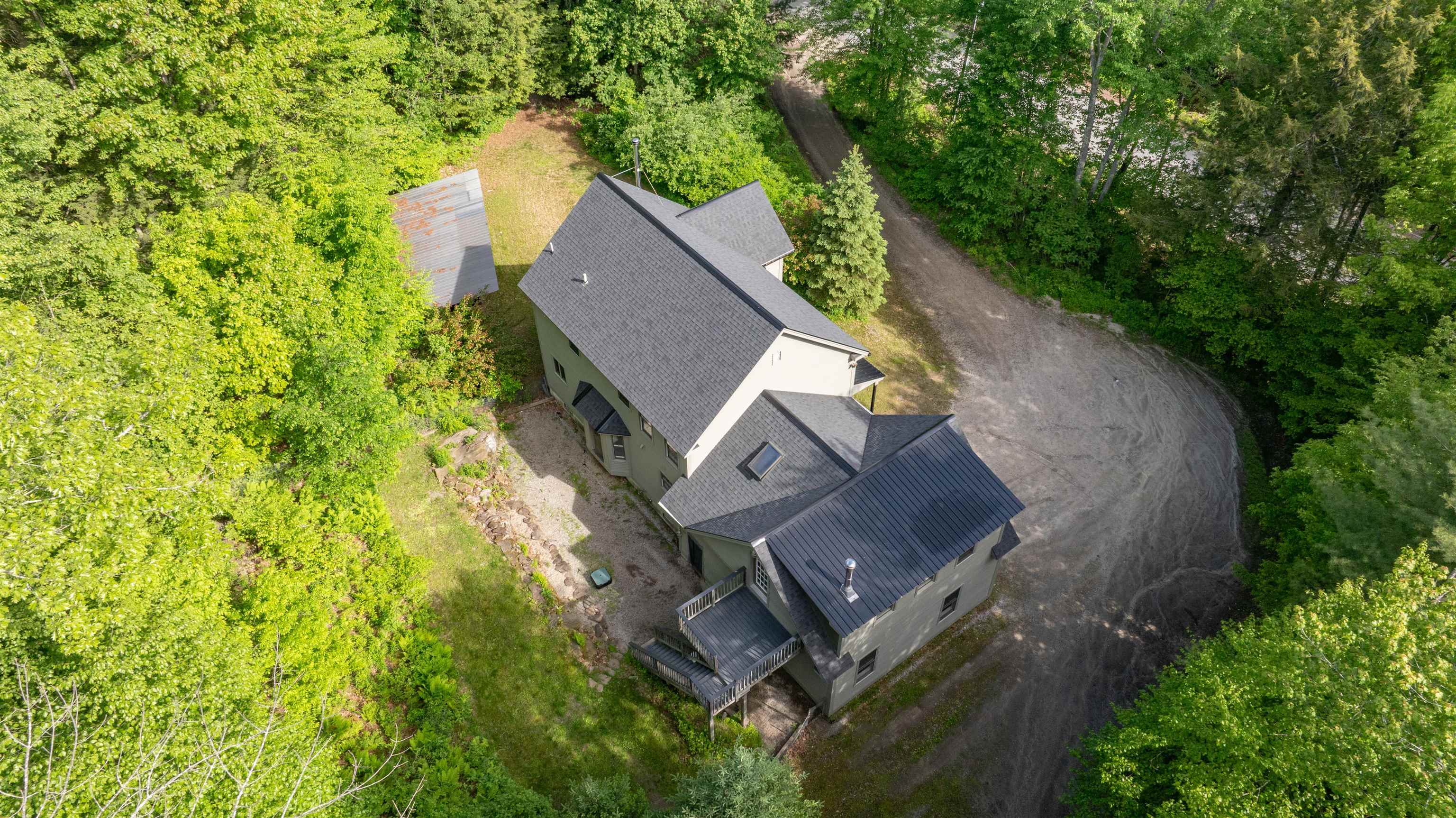 1577 River Rd, Weare, NH 03281
