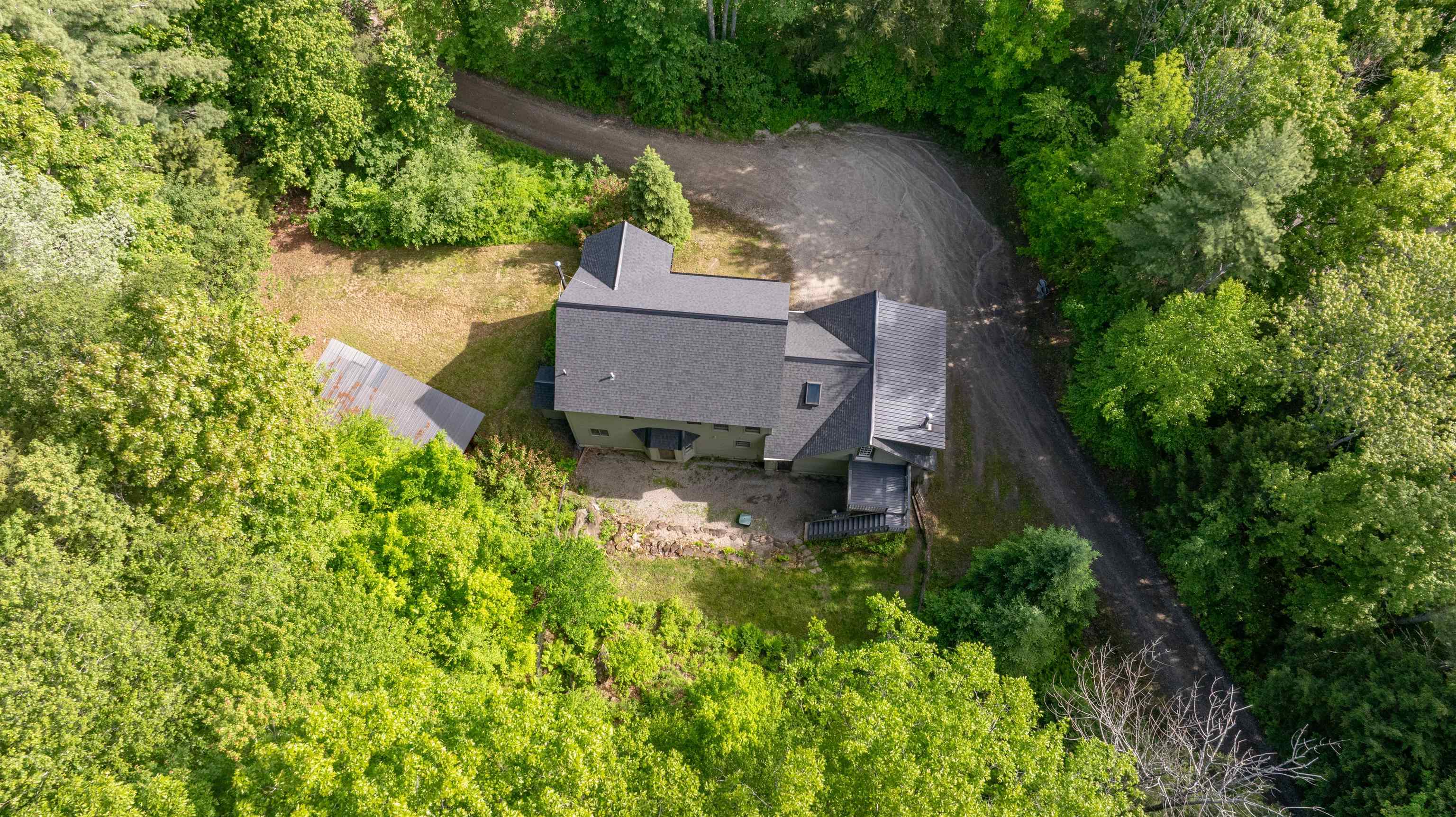 1577 River Rd, Weare, NH 03281