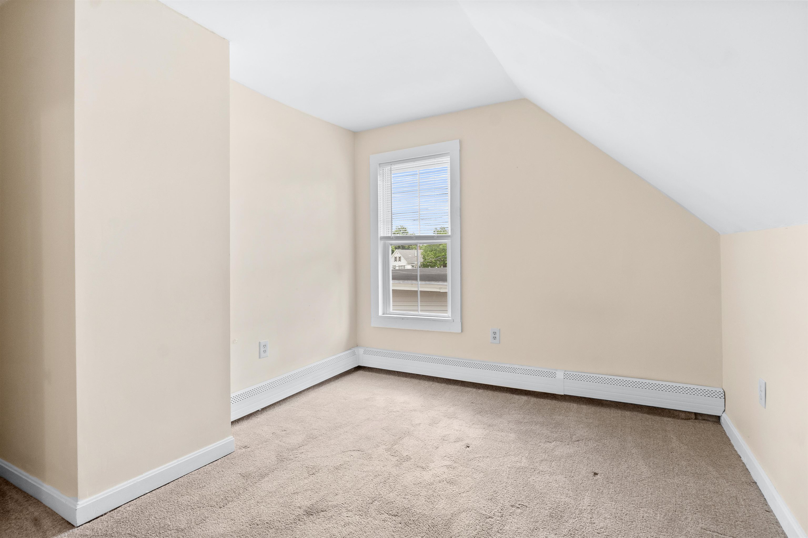 56 Harvard St, Laconia, NH 03246