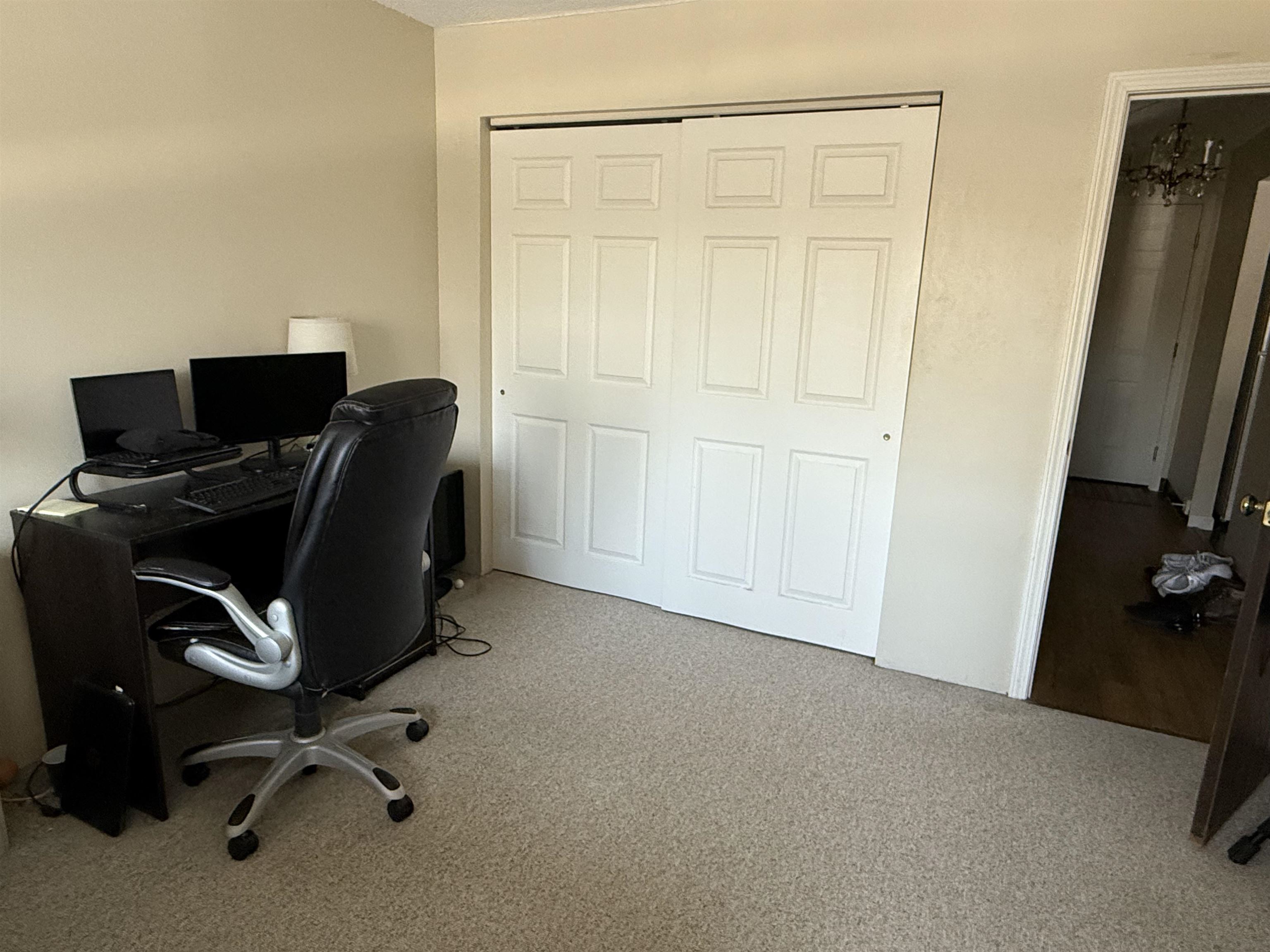 19 Country Club Dr #32, Manchester, NH 03102