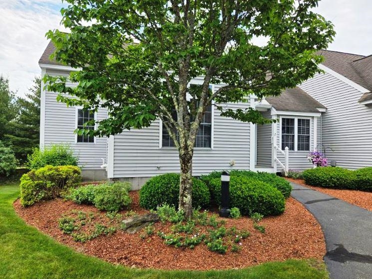 7 Rail Way, Hollis, NH 03049