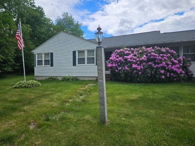 68 Robinson Rd, Nashua, NH 03060