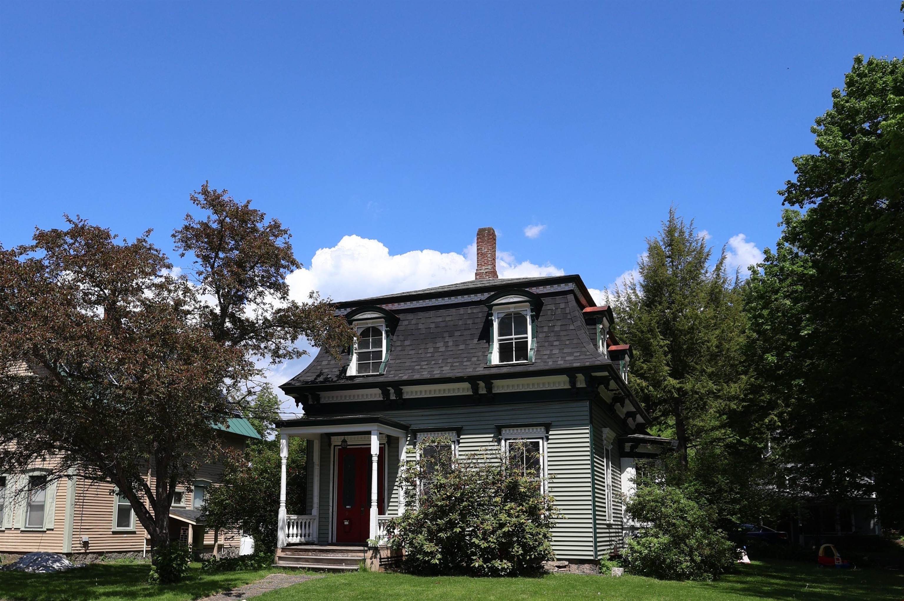 9 Shaw St, Lebanon, NH 03766