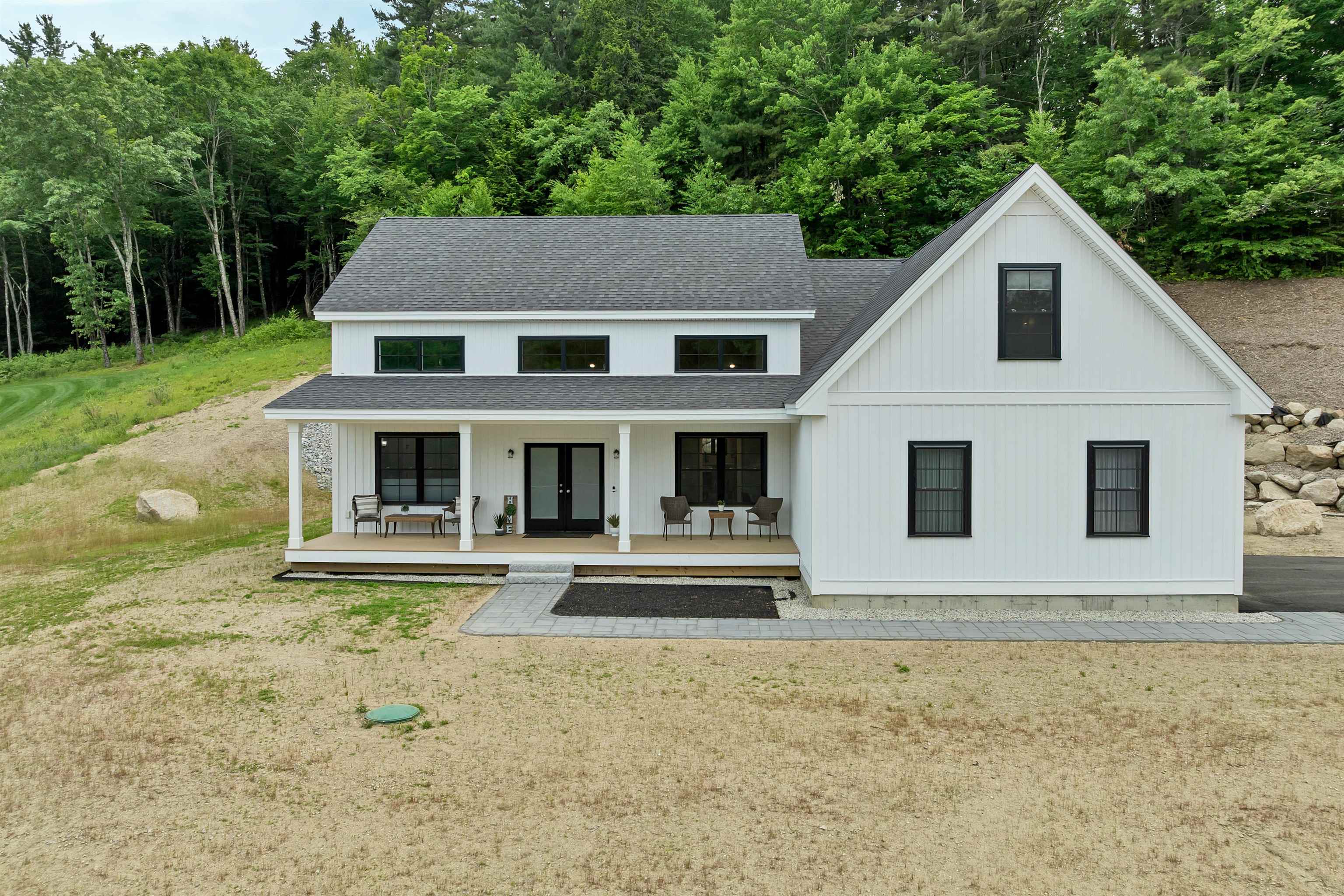 40 Christian Hill Rd, Amherst, NH 03031