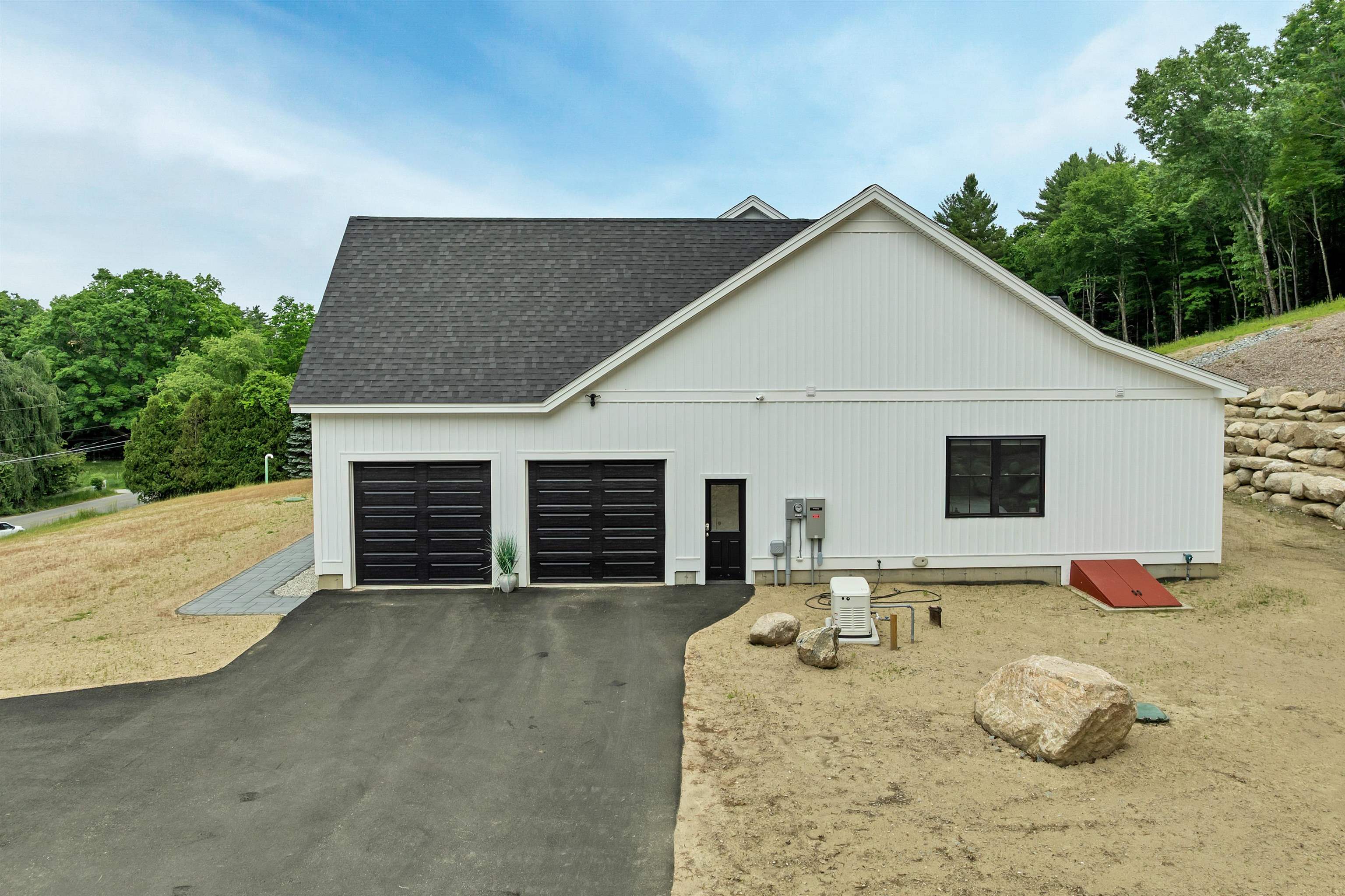 40 Christian Hill Rd, Amherst, NH 03031