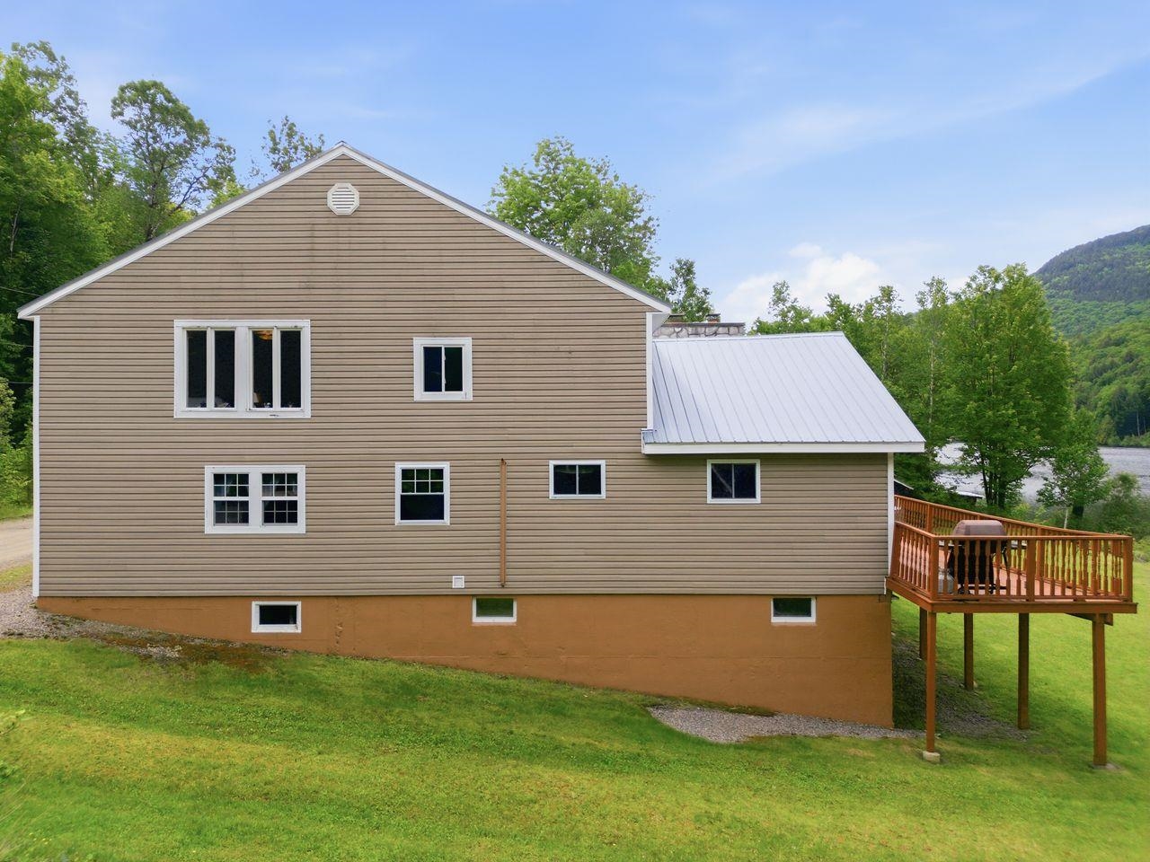 46 Kelly Rd, Stark, NH 03582